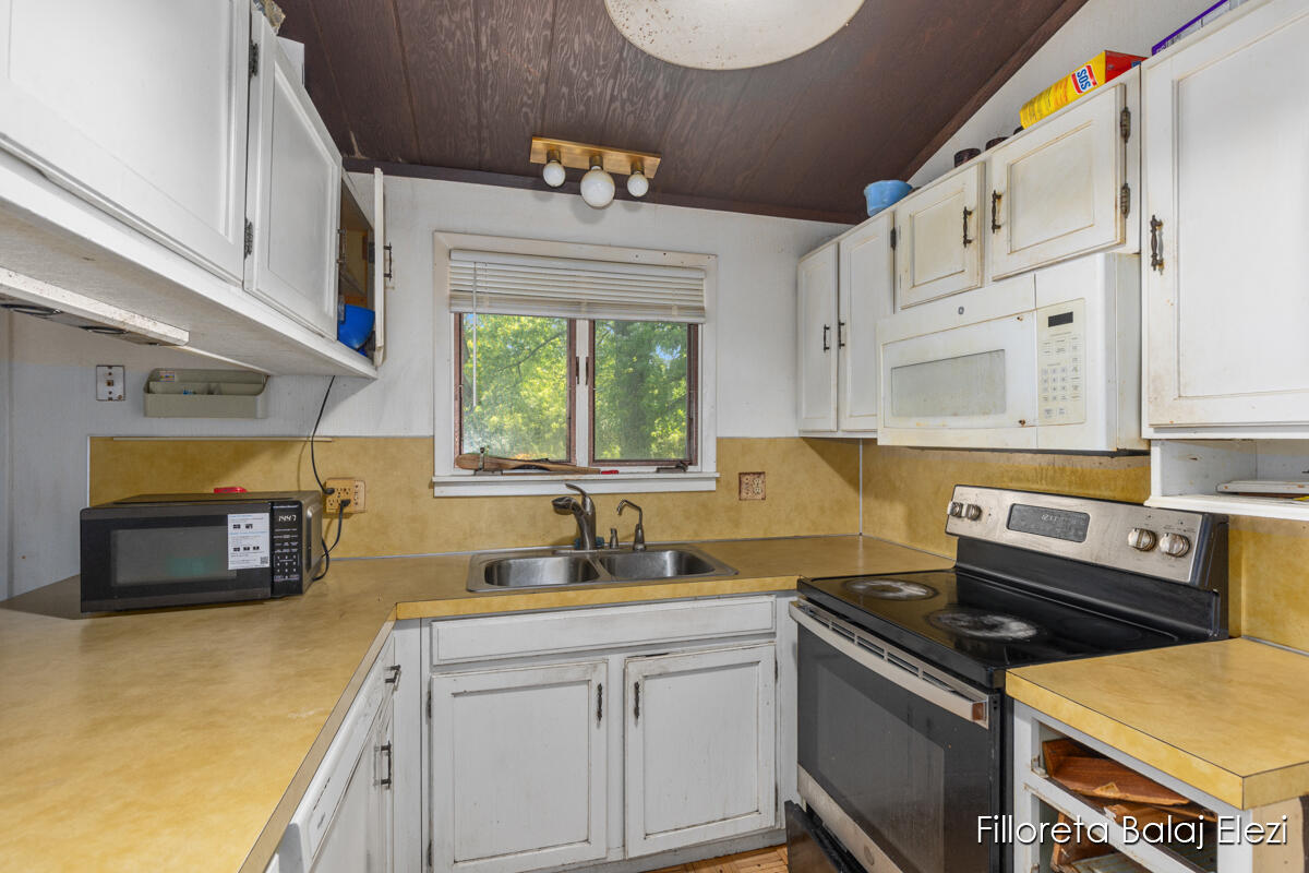 5640 Kraft Avenue SE Grand Rapids MI 49512