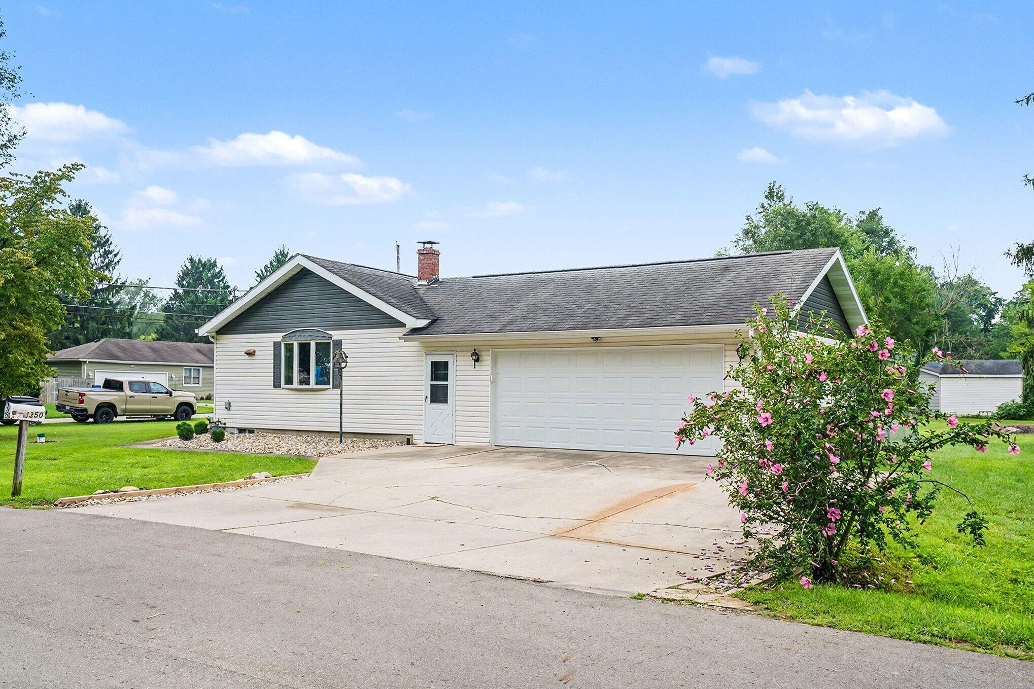 24350 Oak Street Edwardsburg MI 49112
