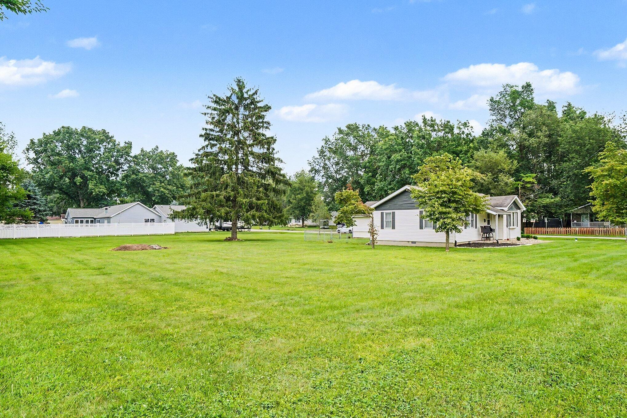 24350 Oak Street Edwardsburg MI 49112