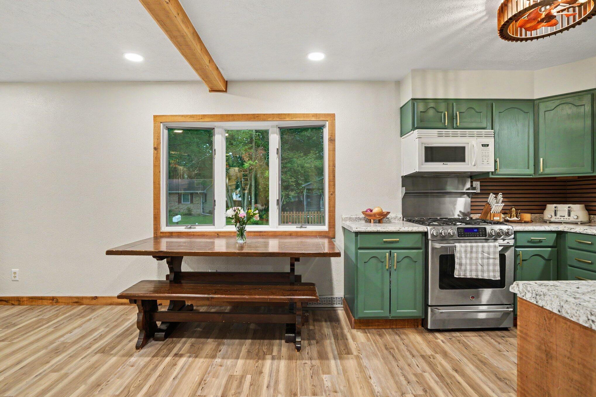 24350 Oak Street Edwardsburg MI 49112