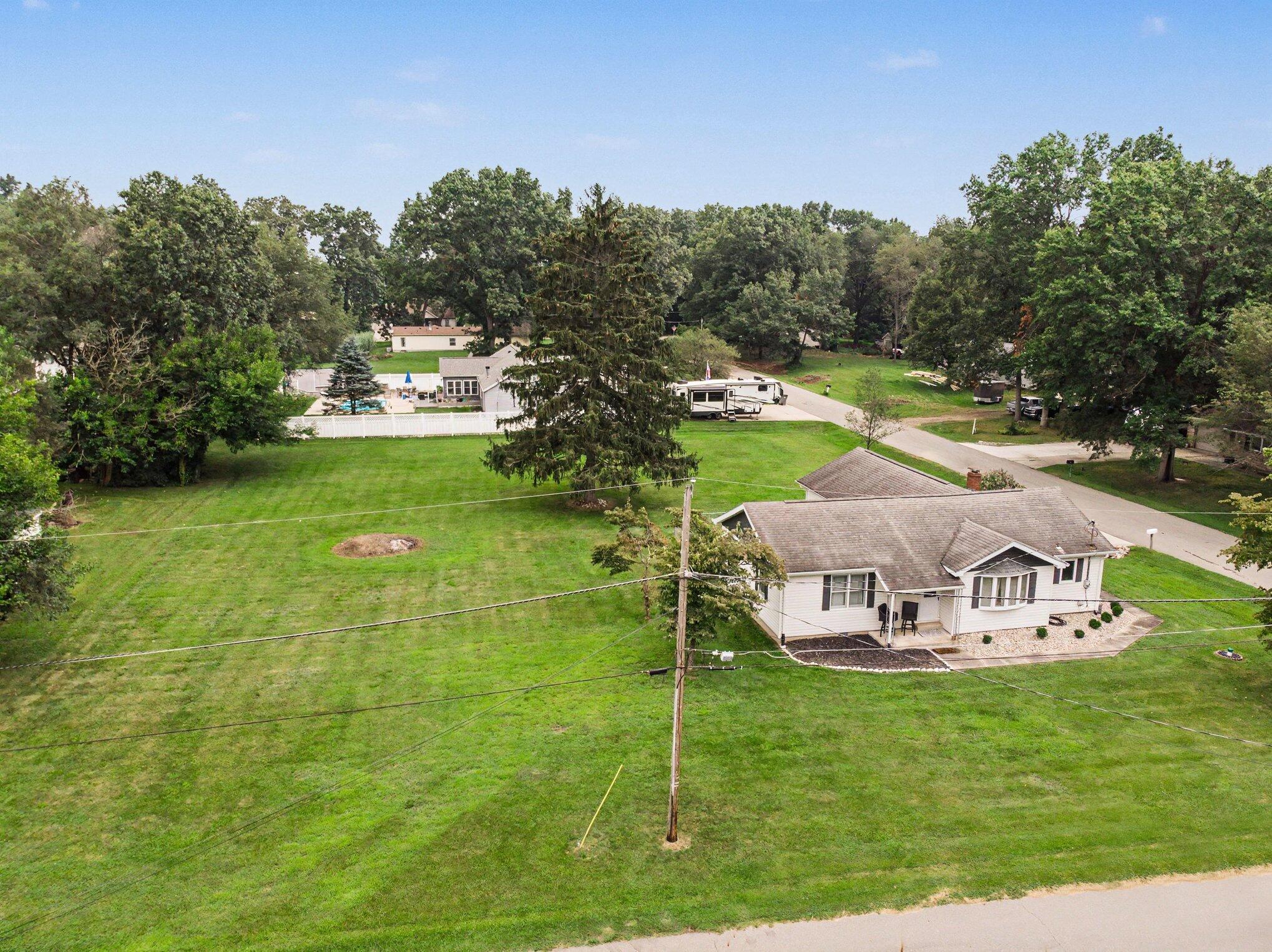 24350 Oak Street Edwardsburg MI 49112