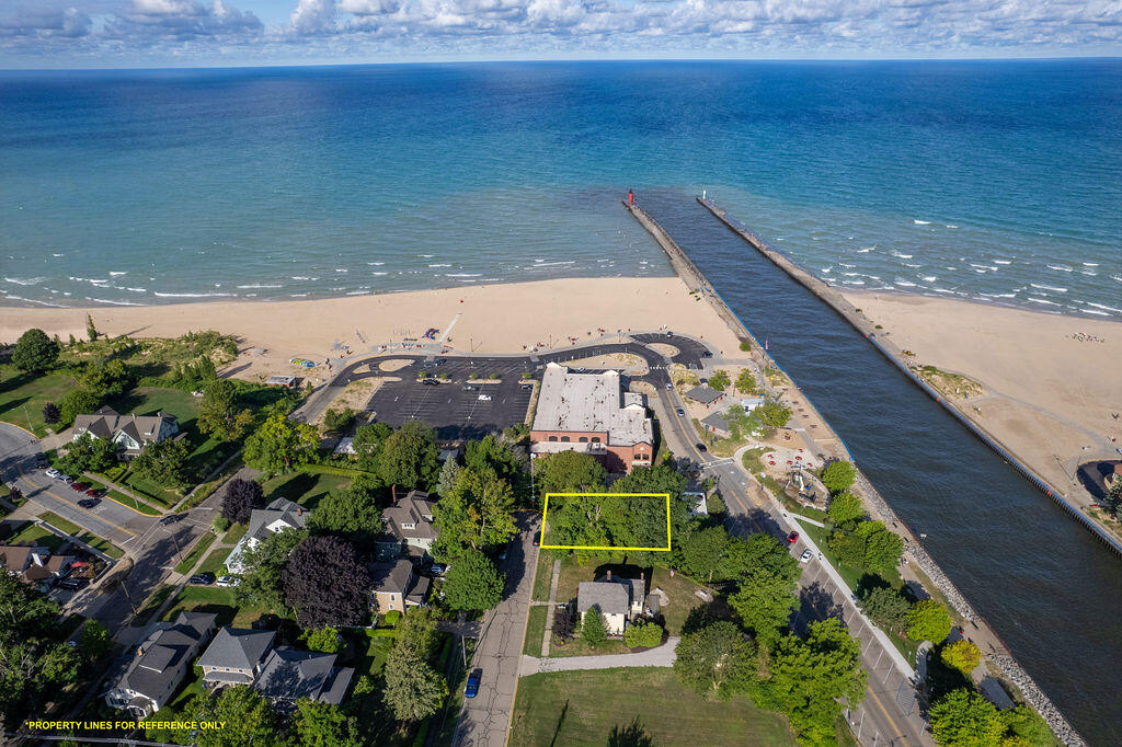 83 Michigan Avenue South Haven MI 49090