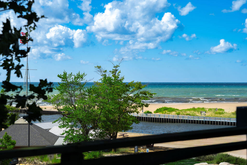83 Michigan Avenue South Haven MI 49090