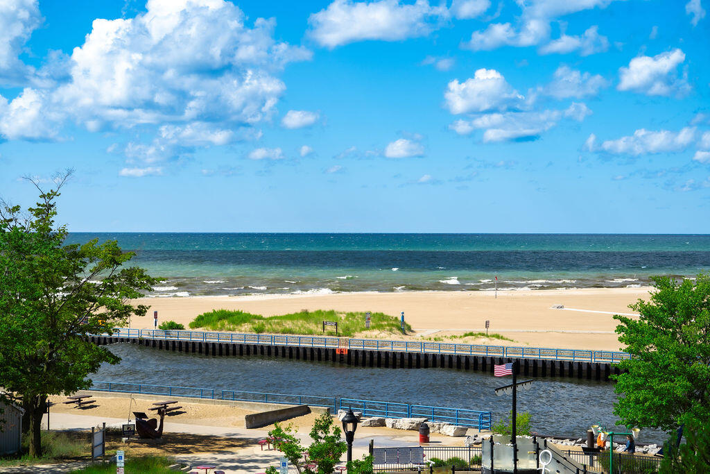 83 Michigan Avenue South Haven MI 49090