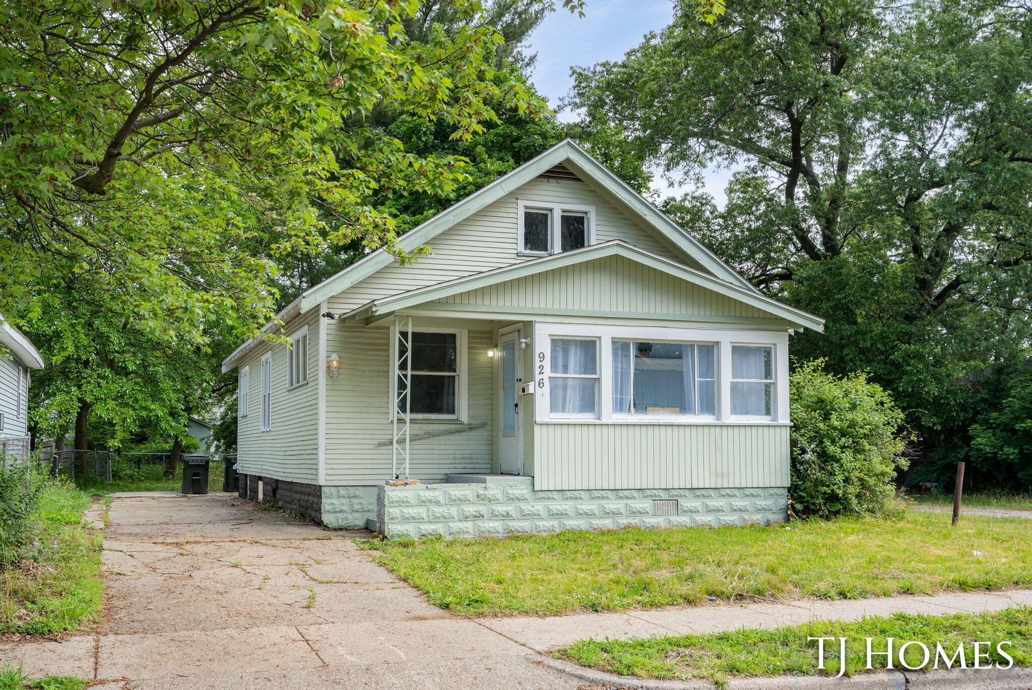 926 Emerson Avenue Muskegon MI 49442