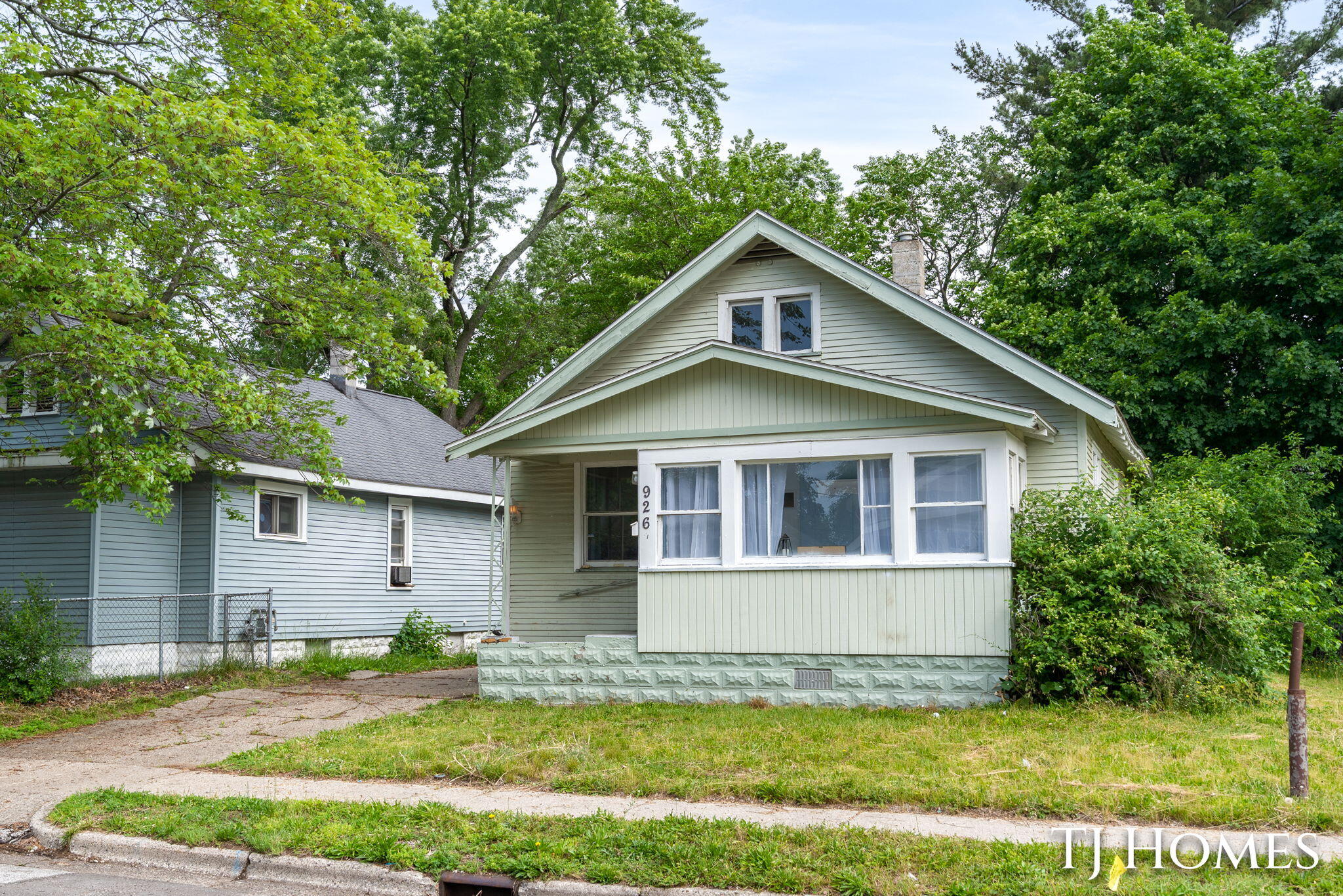 926 Emerson Avenue Muskegon MI 49442