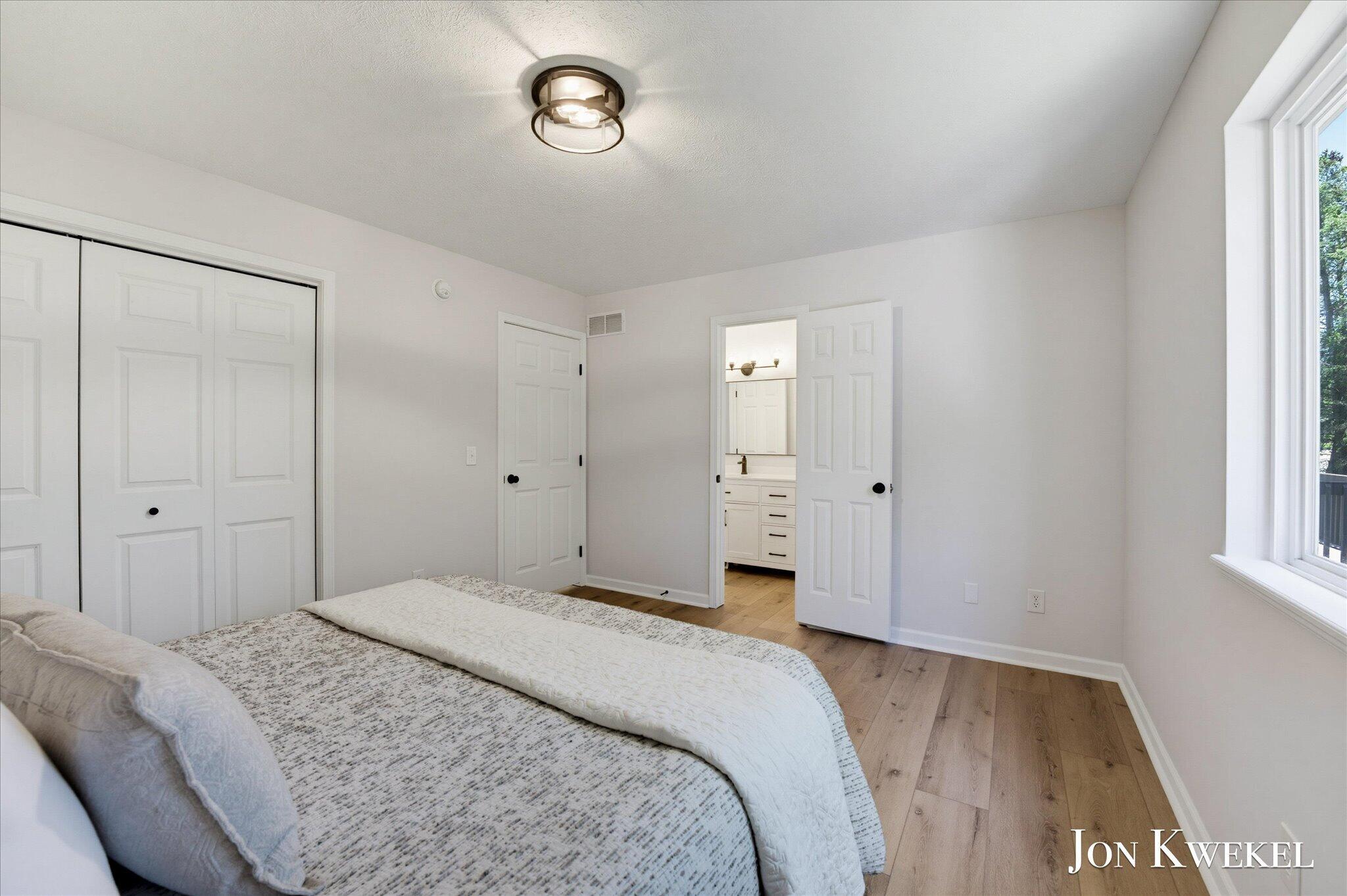 3547 Breton Valley SE Grand Rapids MI 49512