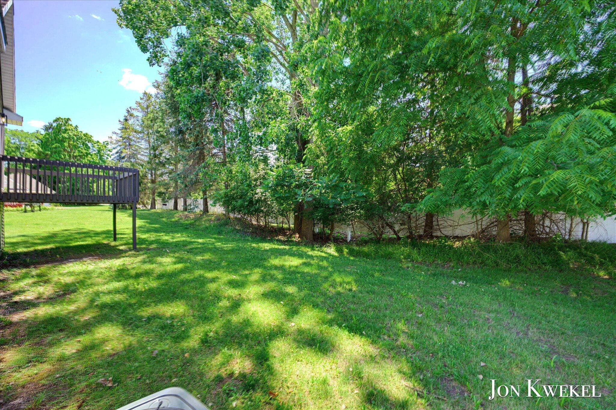 3547 Breton Valley SE Grand Rapids MI 49512