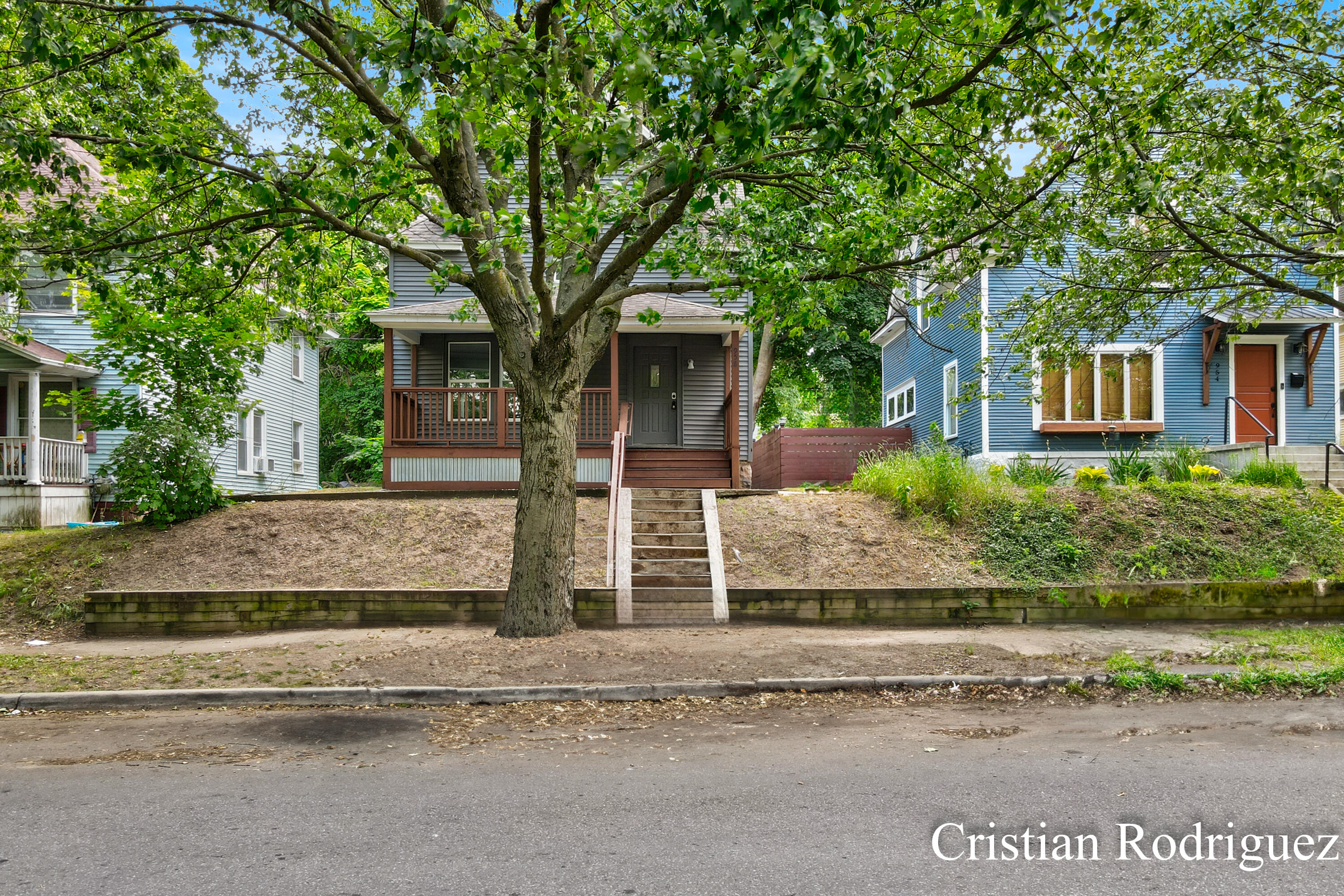 958 Dunham Street SE Grand Rapids MI 49506