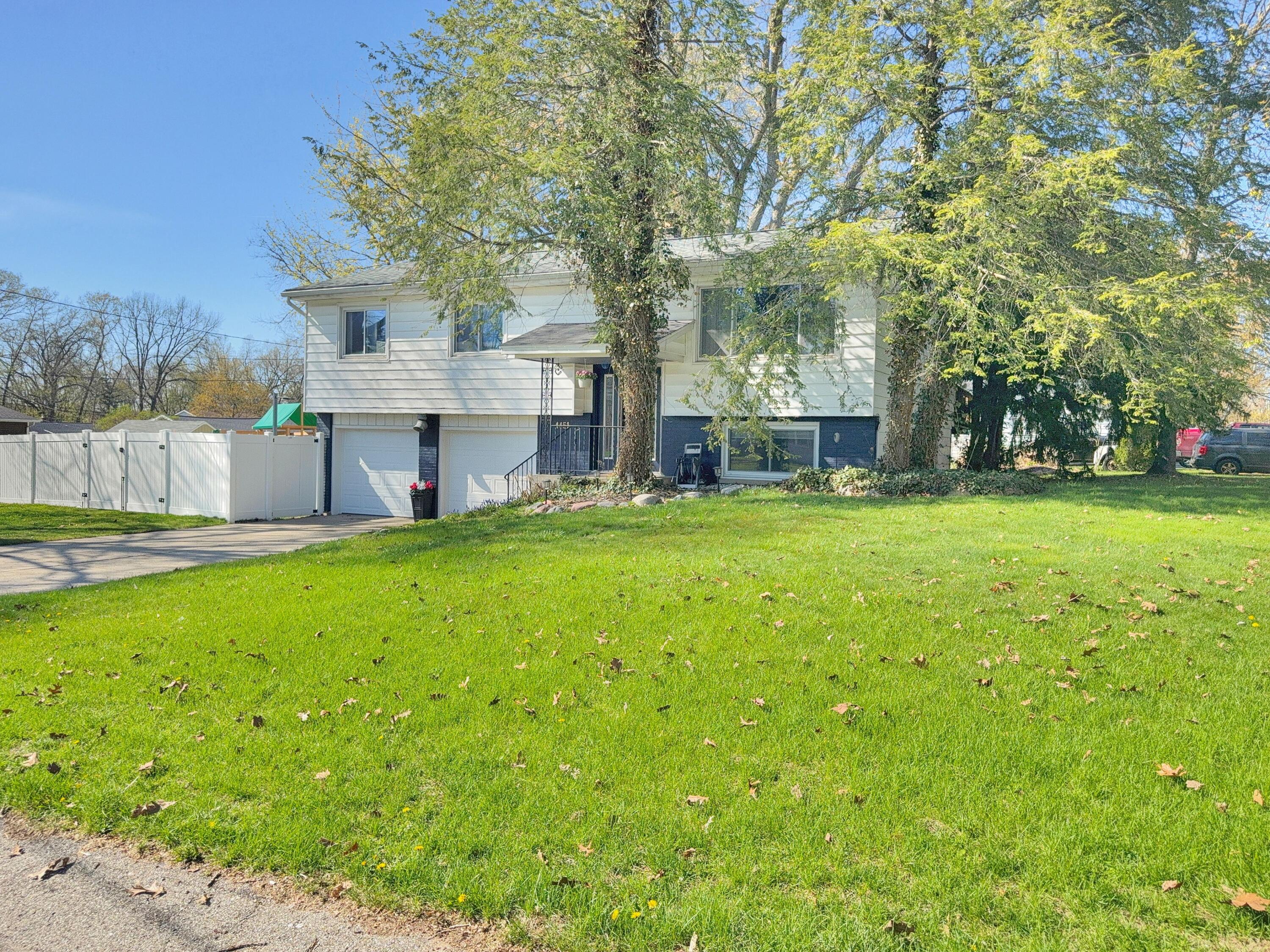 4451 Bonanza Drive NE Grand Rapids MI 49525