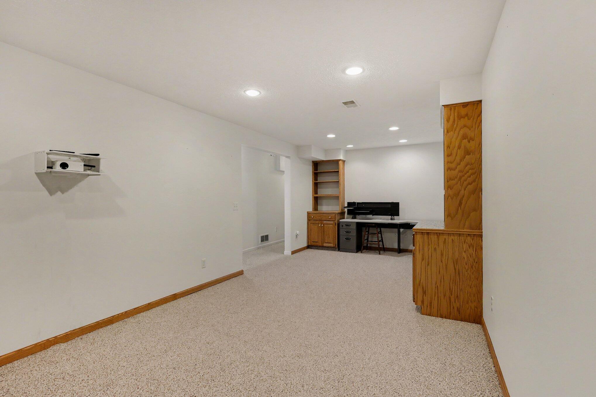 1924 Plymouth Terrace SE Grand Rapids MI 49506