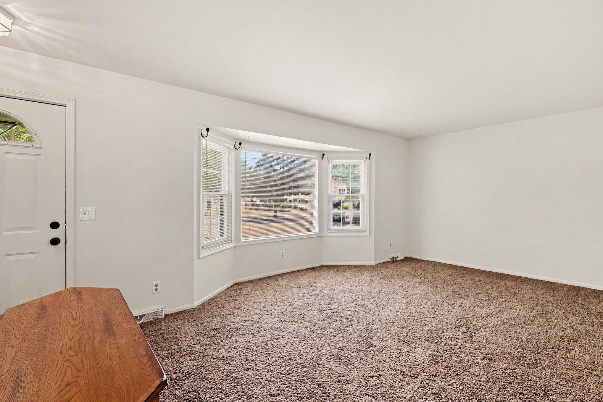 1924 Plymouth Terrace SE Grand Rapids MI 49506
