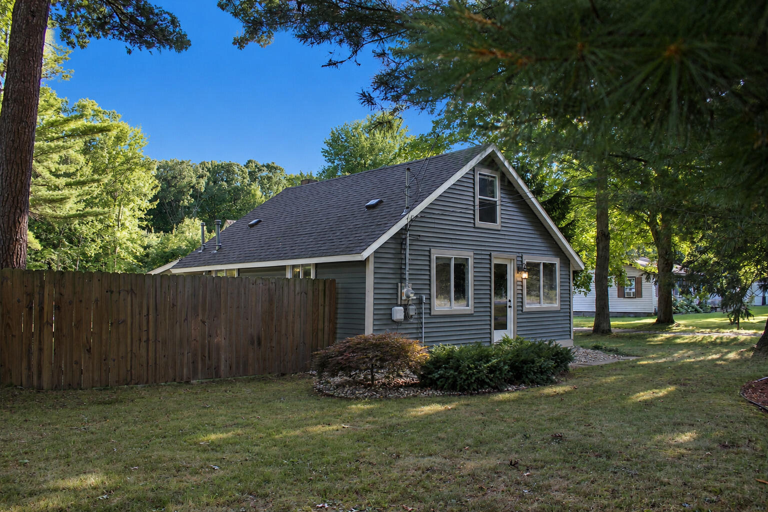 3429 W Giles Road Muskegon MI 49445