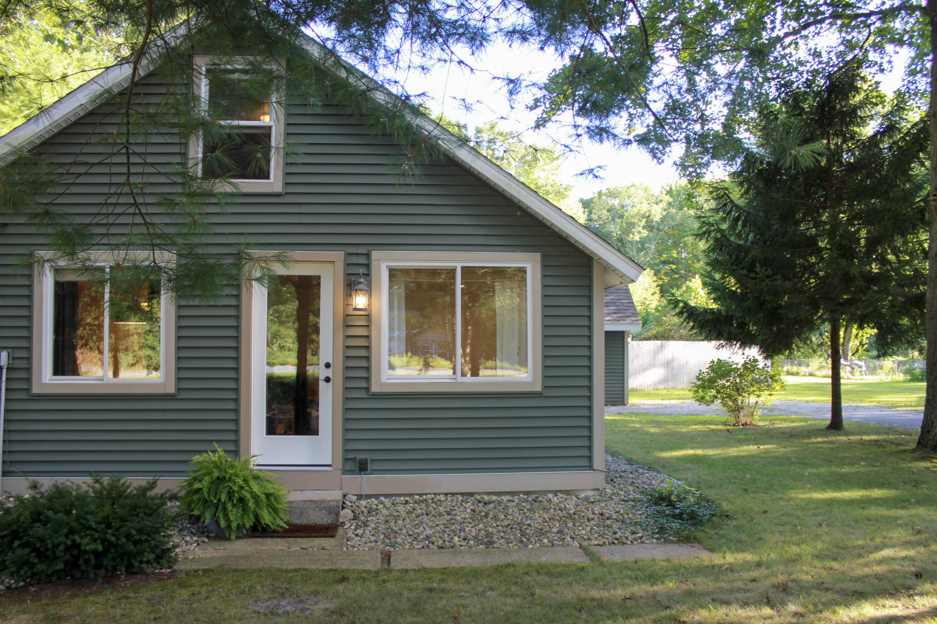 3429 W Giles Road Muskegon MI 49445