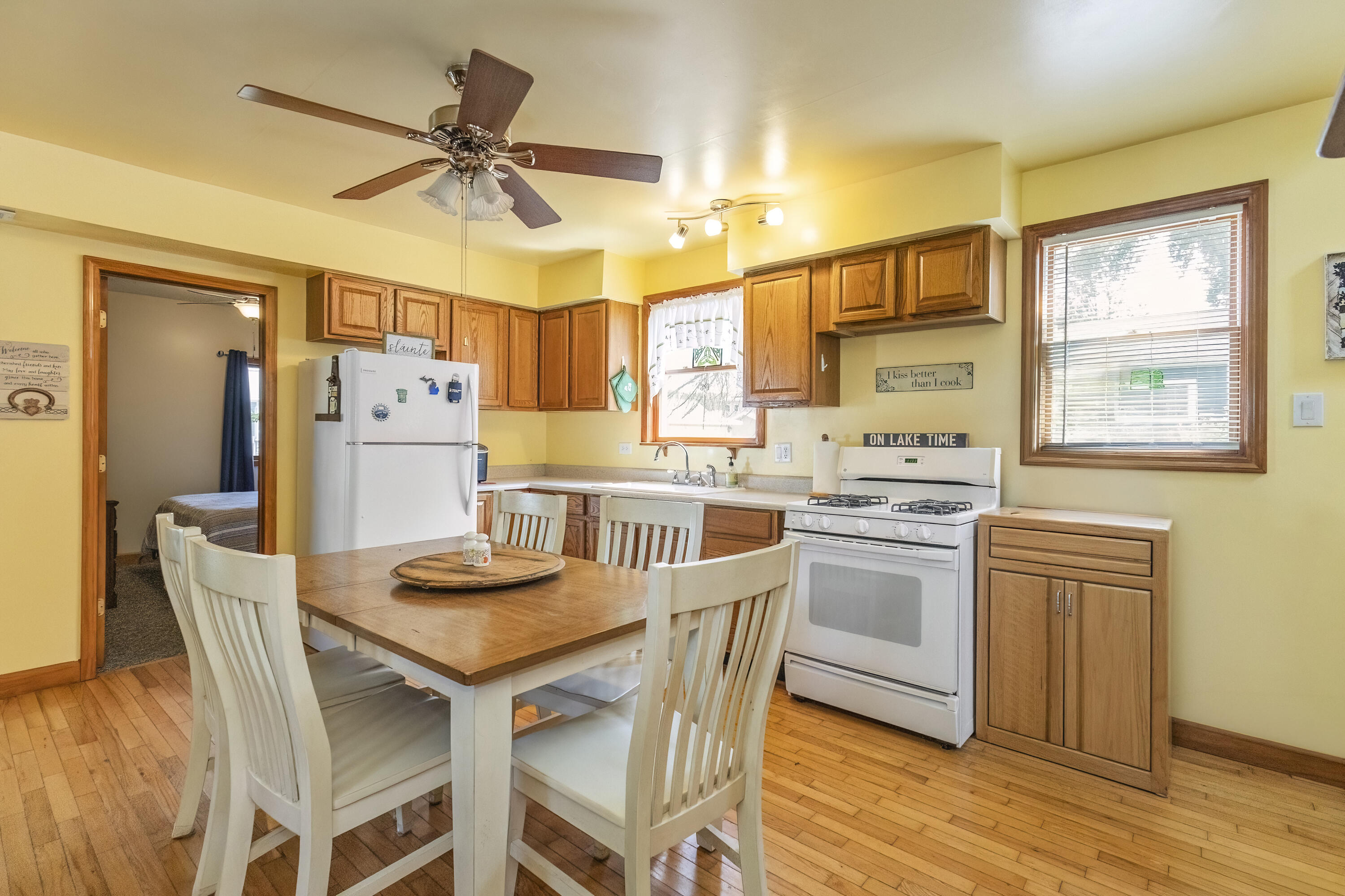 62560 Gilmore Avenue Dowagiac MI 49047