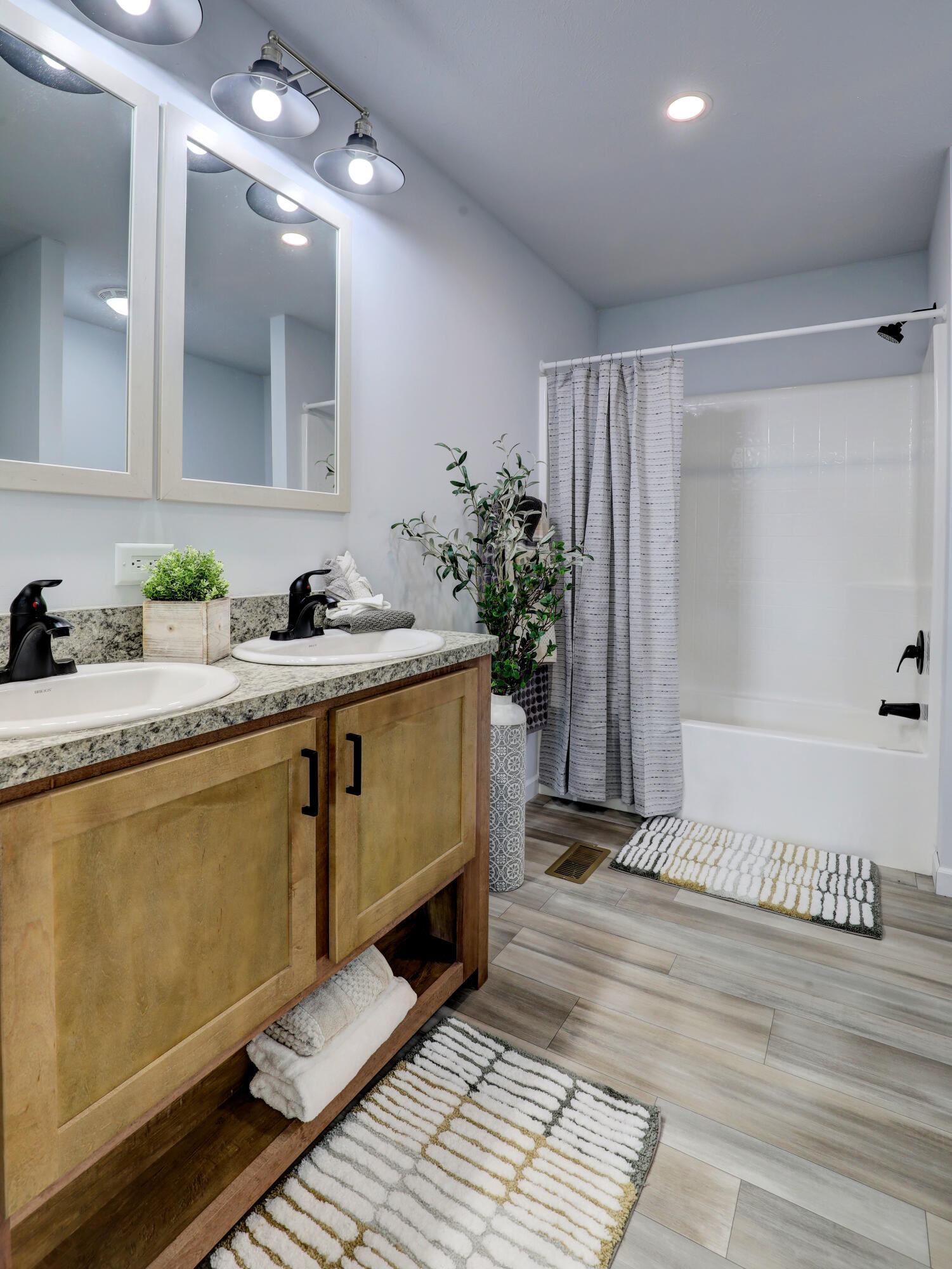 8519 Sandpiper Street Zeeland MI 49464