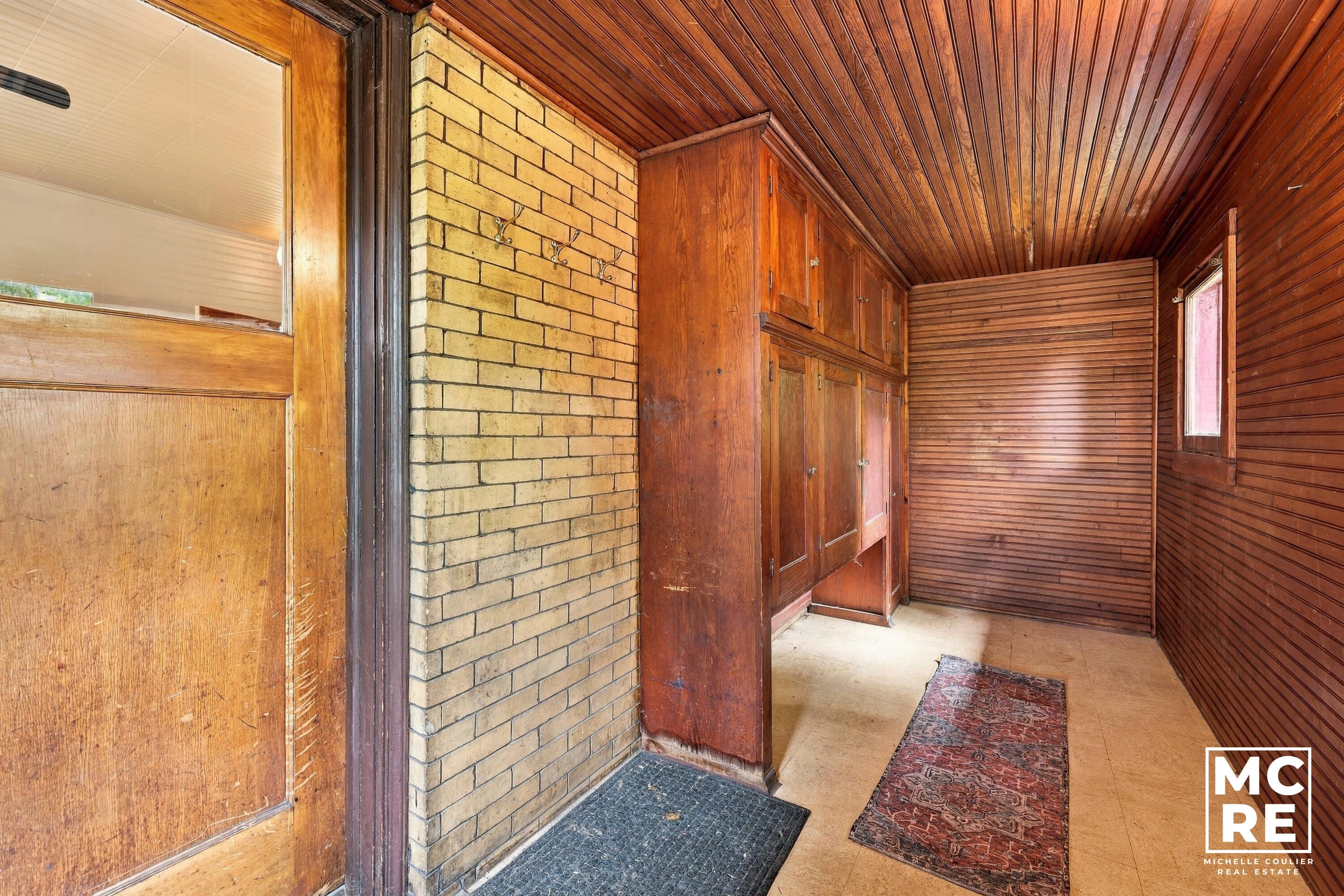 160 Burr Oak Street NE Grand Rapids MI 49505