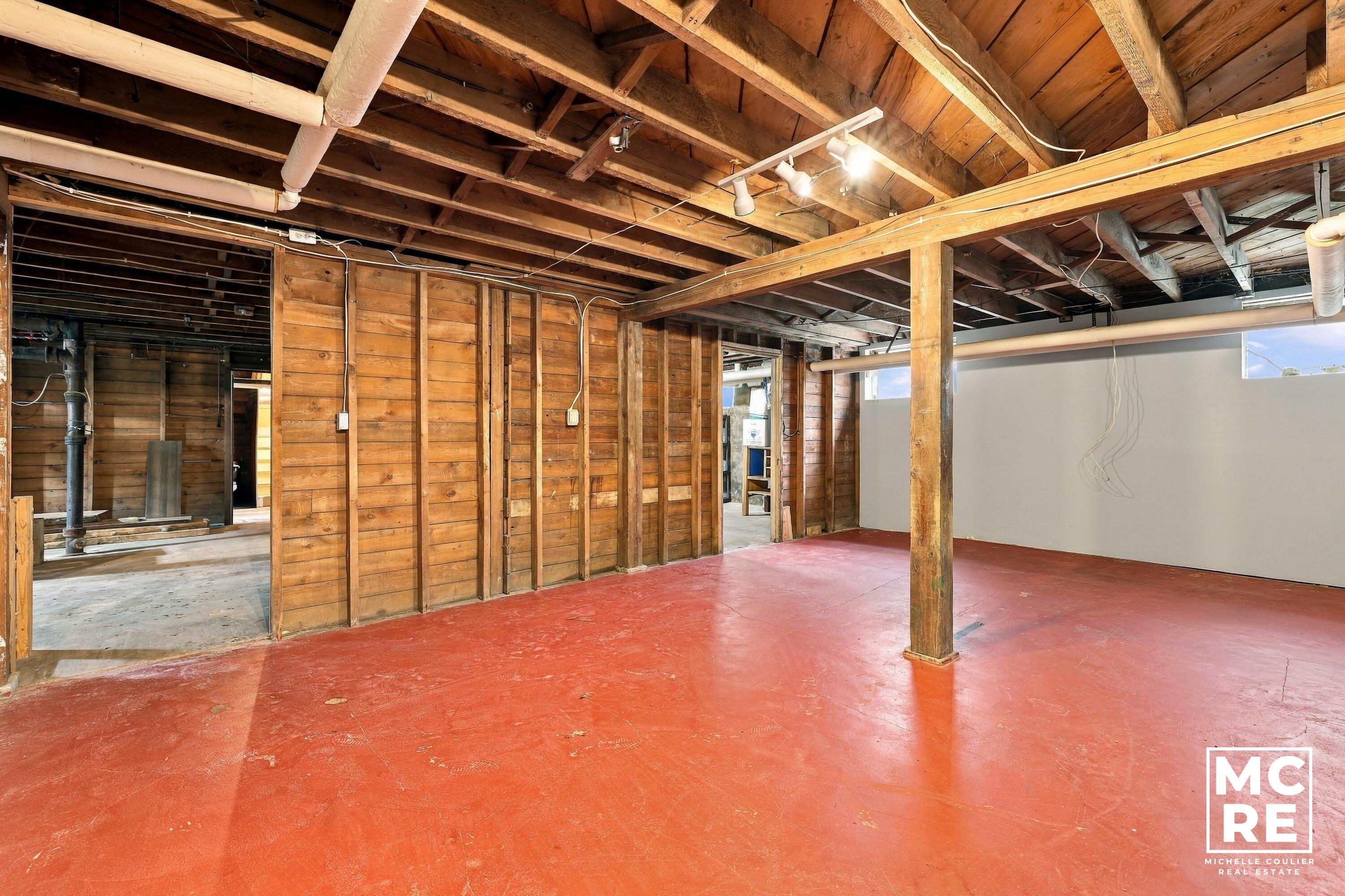 160 Burr Oak Street NE Grand Rapids MI 49505