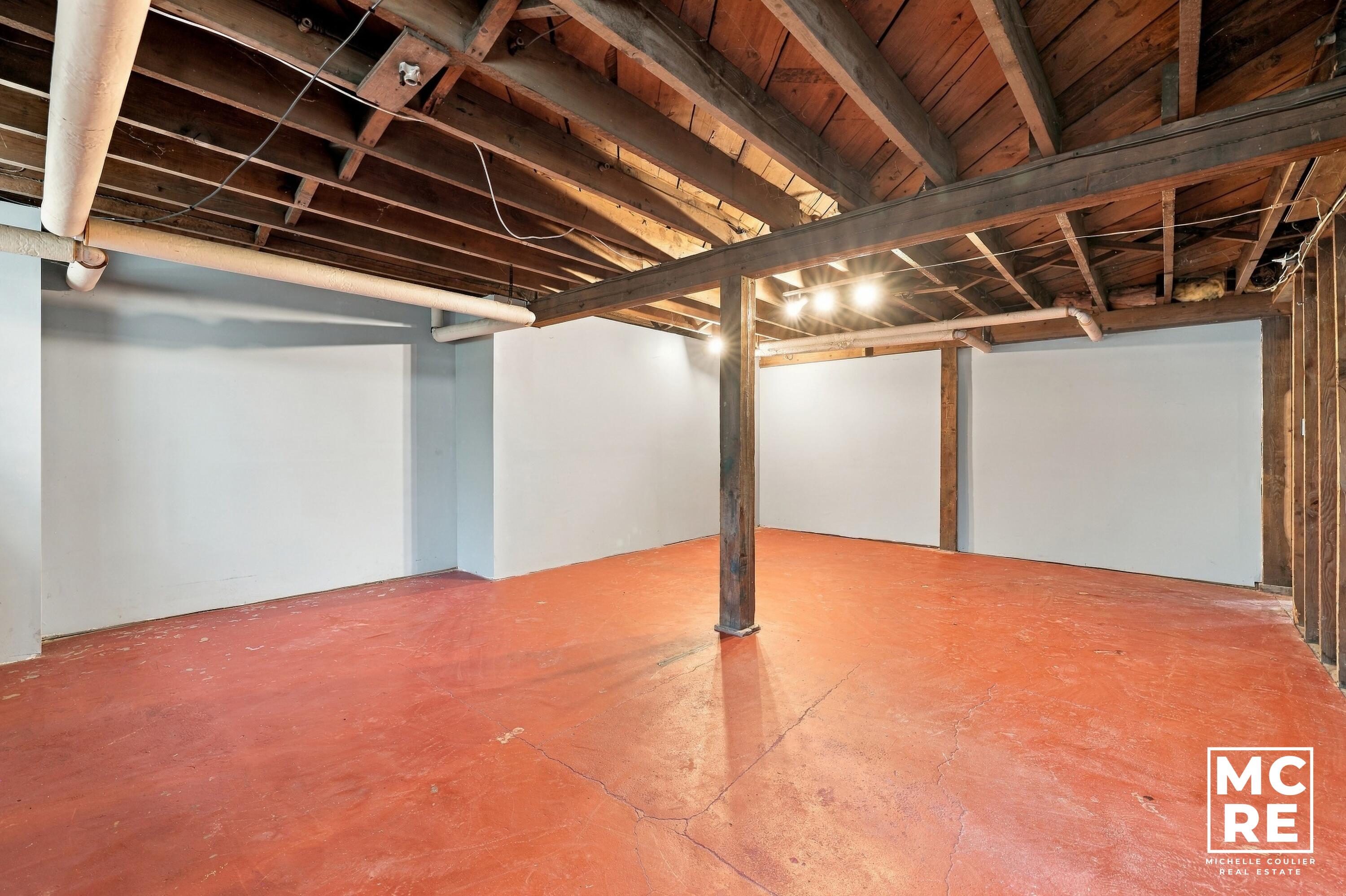 160 Burr Oak Street NE Grand Rapids MI 49505