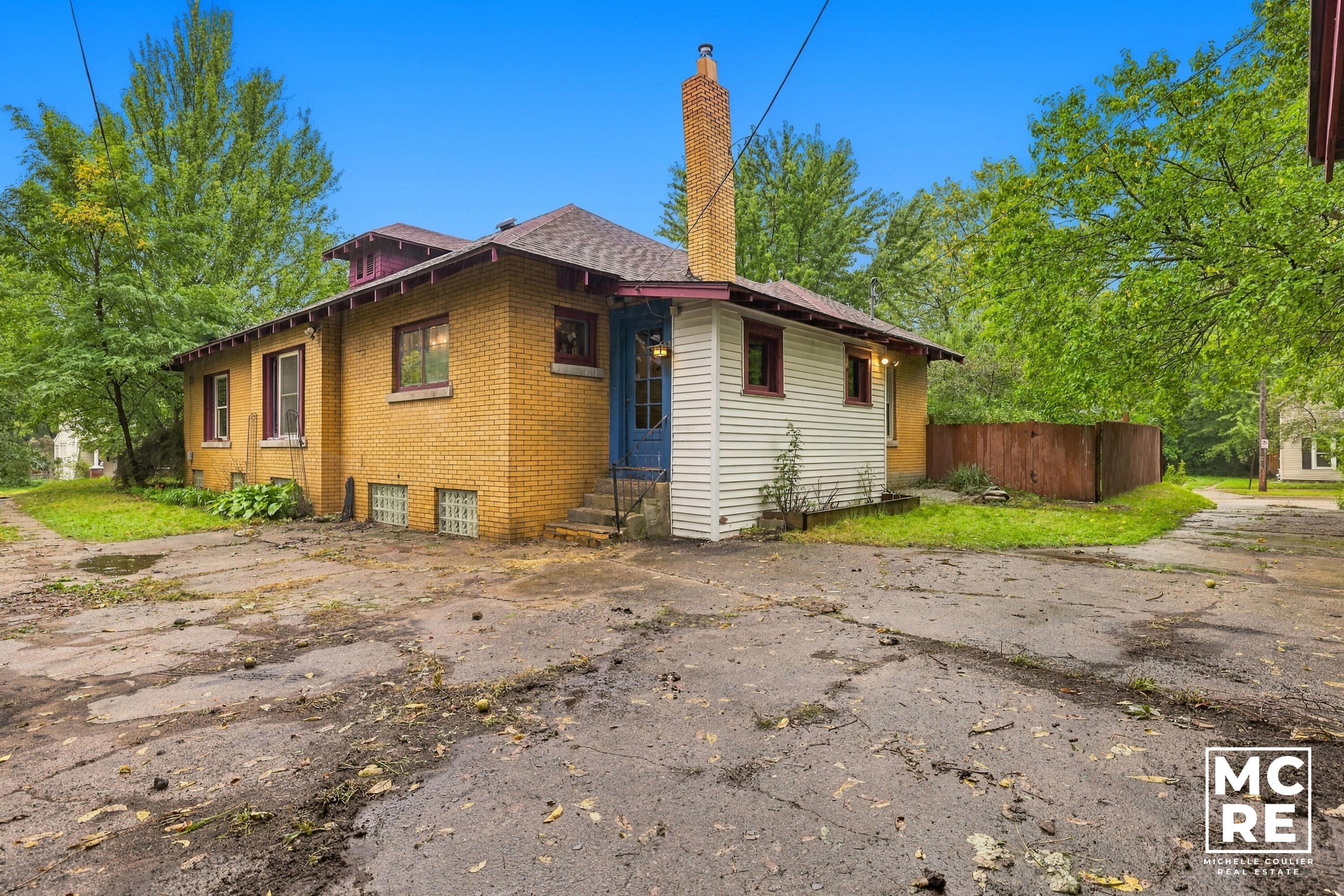 160 Burr Oak Street NE Grand Rapids MI 49505
