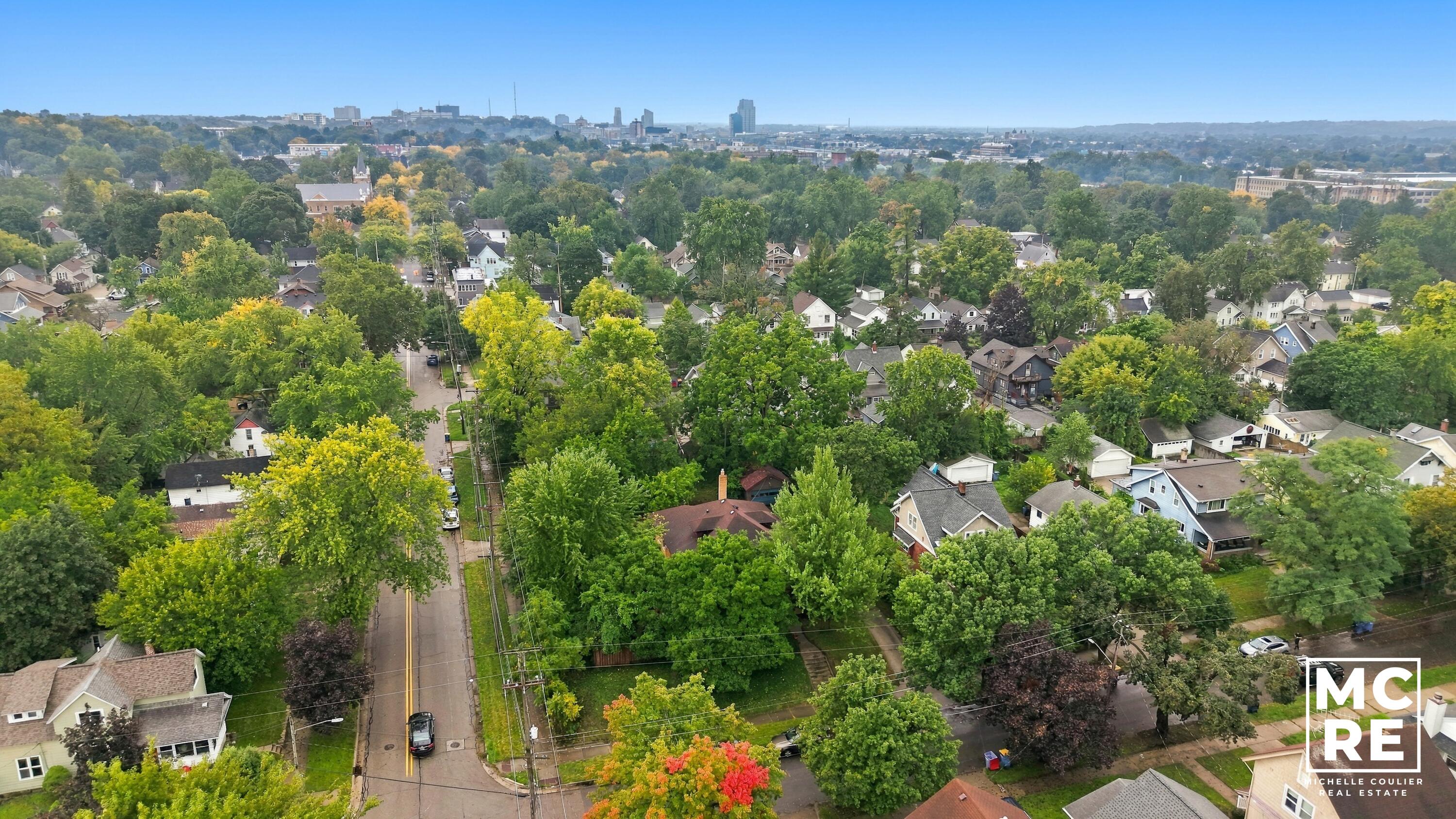 160 Burr Oak Street NE Grand Rapids MI 49505