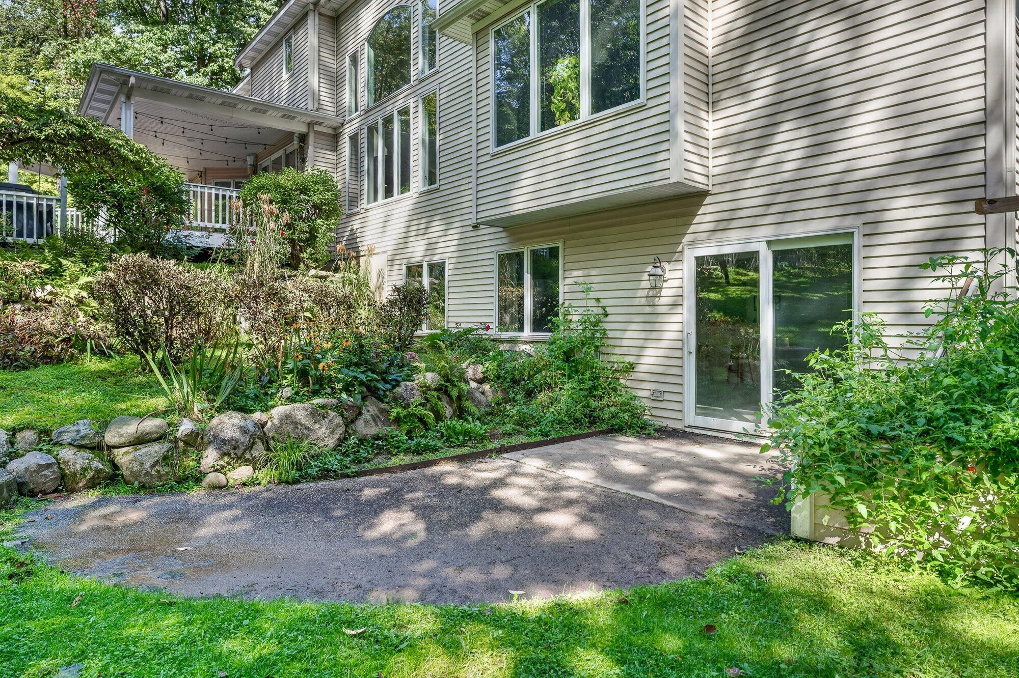 9607 Maricopa Trail Kalamazoo MI 49009