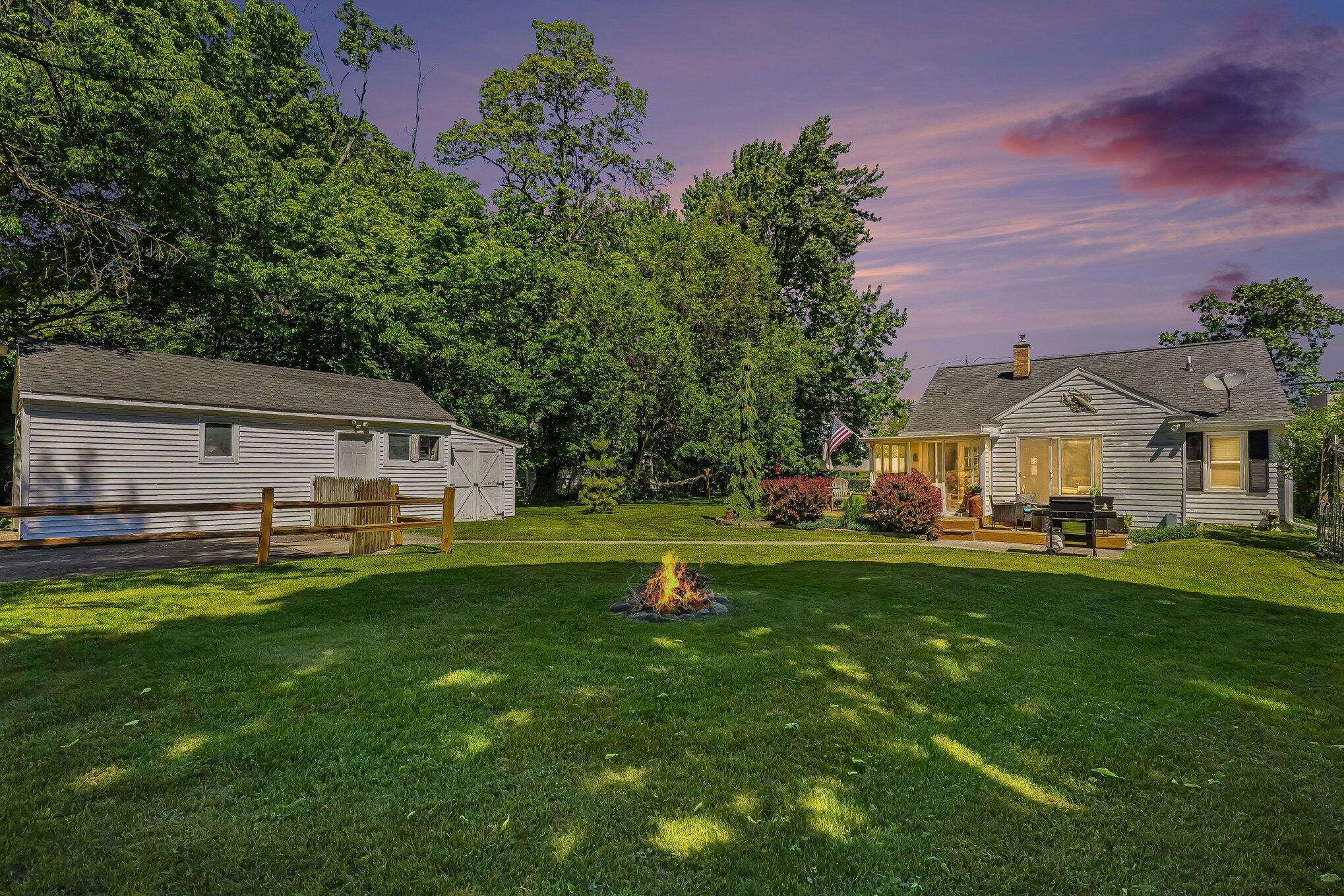 1124 Lakeview Drive Portage MI 49002