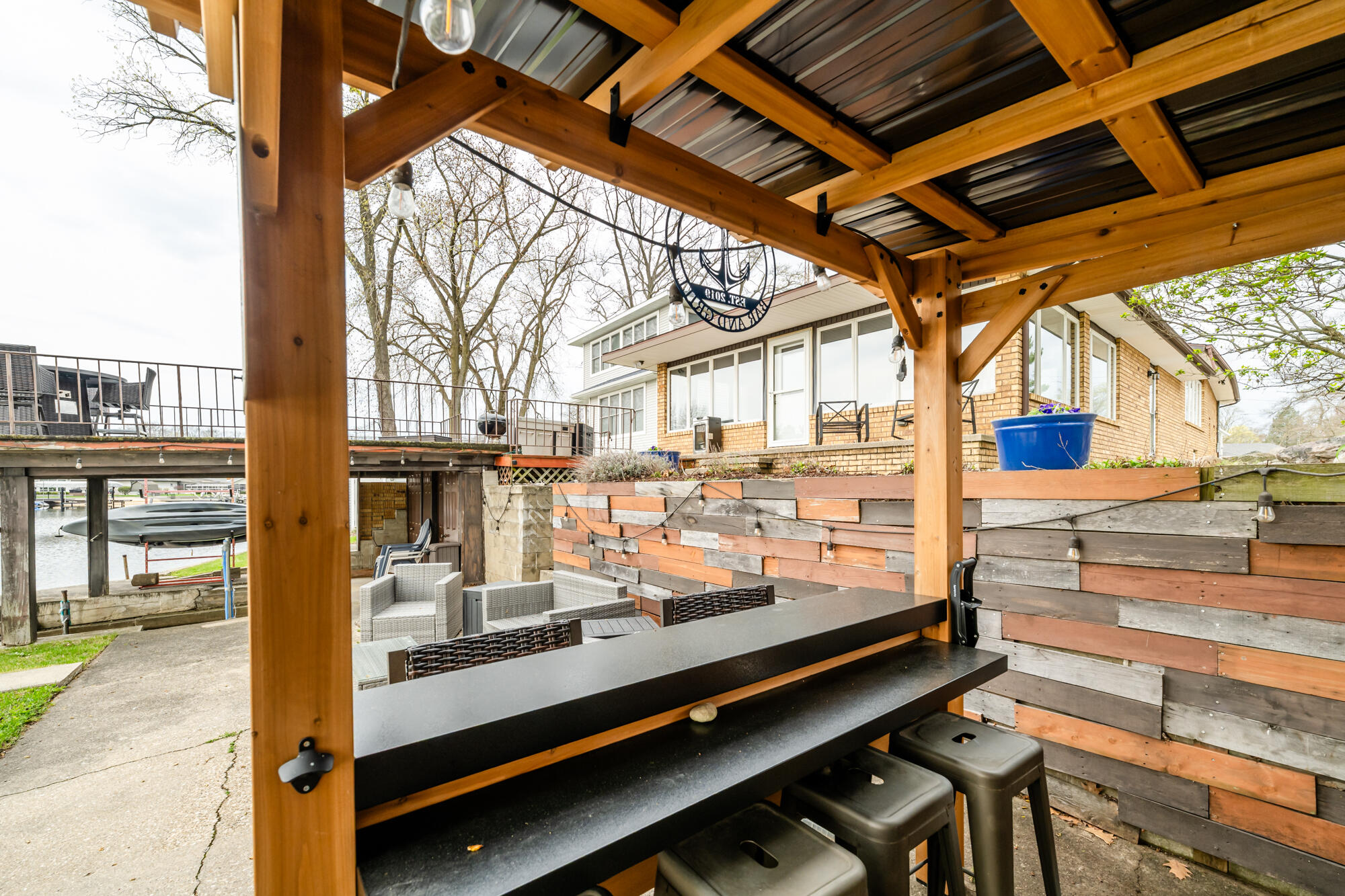 6950 Shore Drive Coloma MI 49038