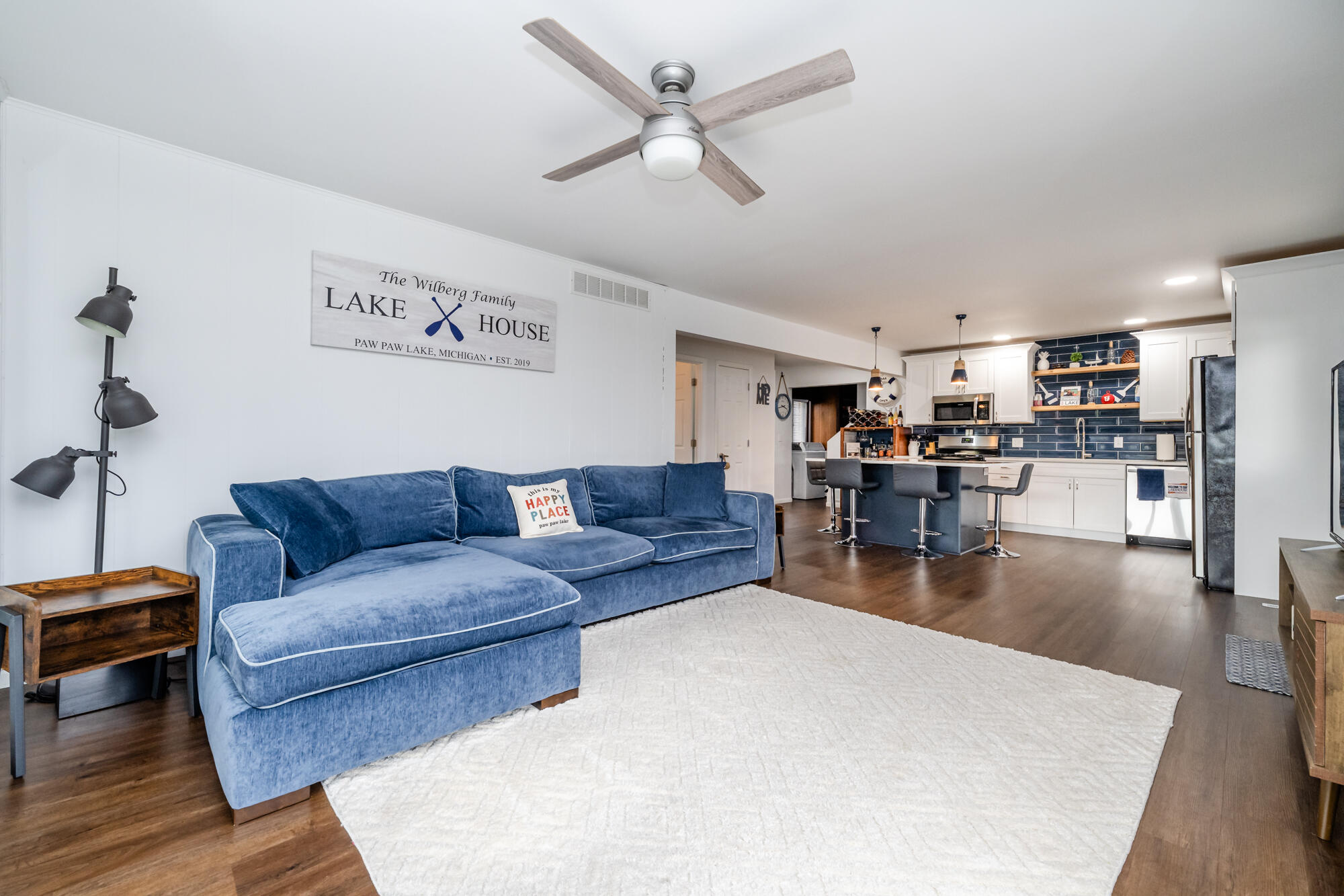 6950 Shore Drive Coloma MI 49038