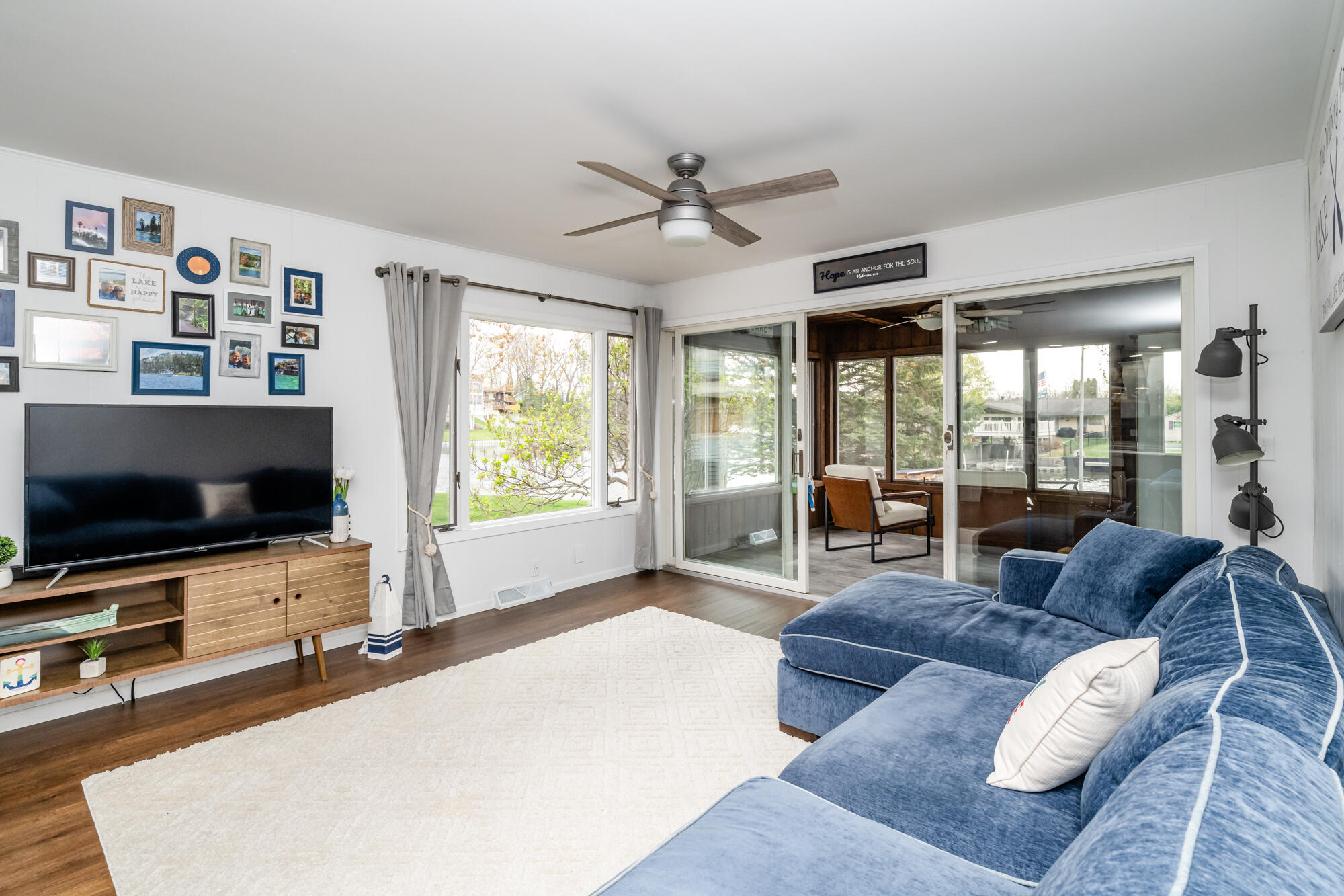 6950 Shore Drive Coloma MI 49038