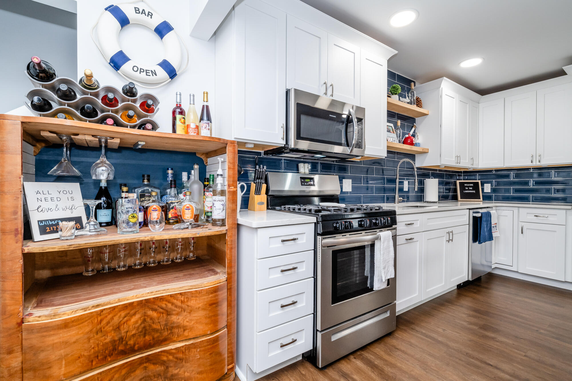 6950 Shore Drive Coloma MI 49038