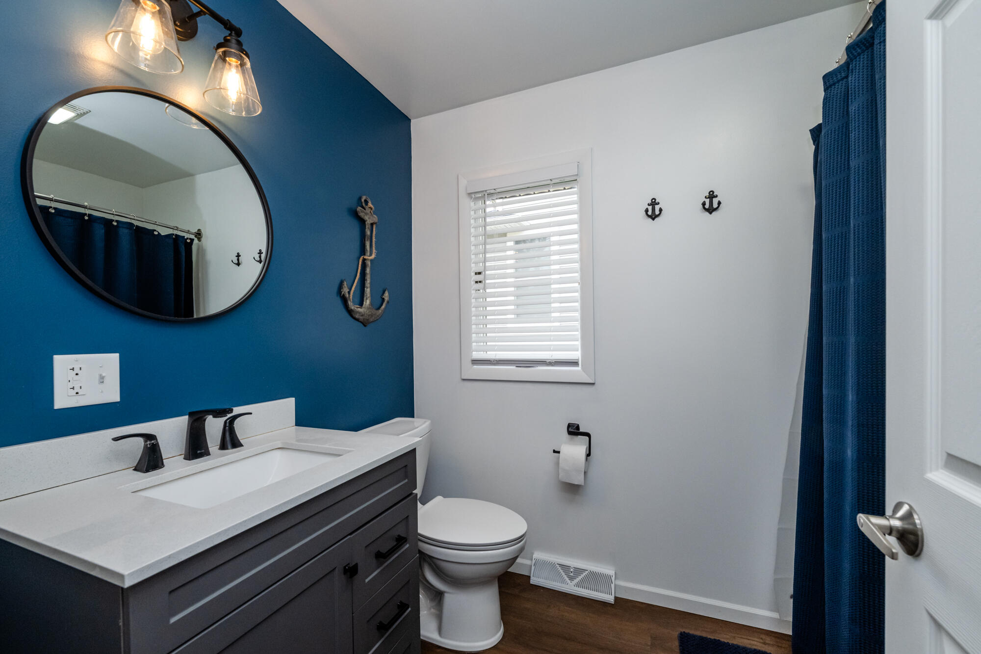 6950 Shore Drive Coloma MI 49038