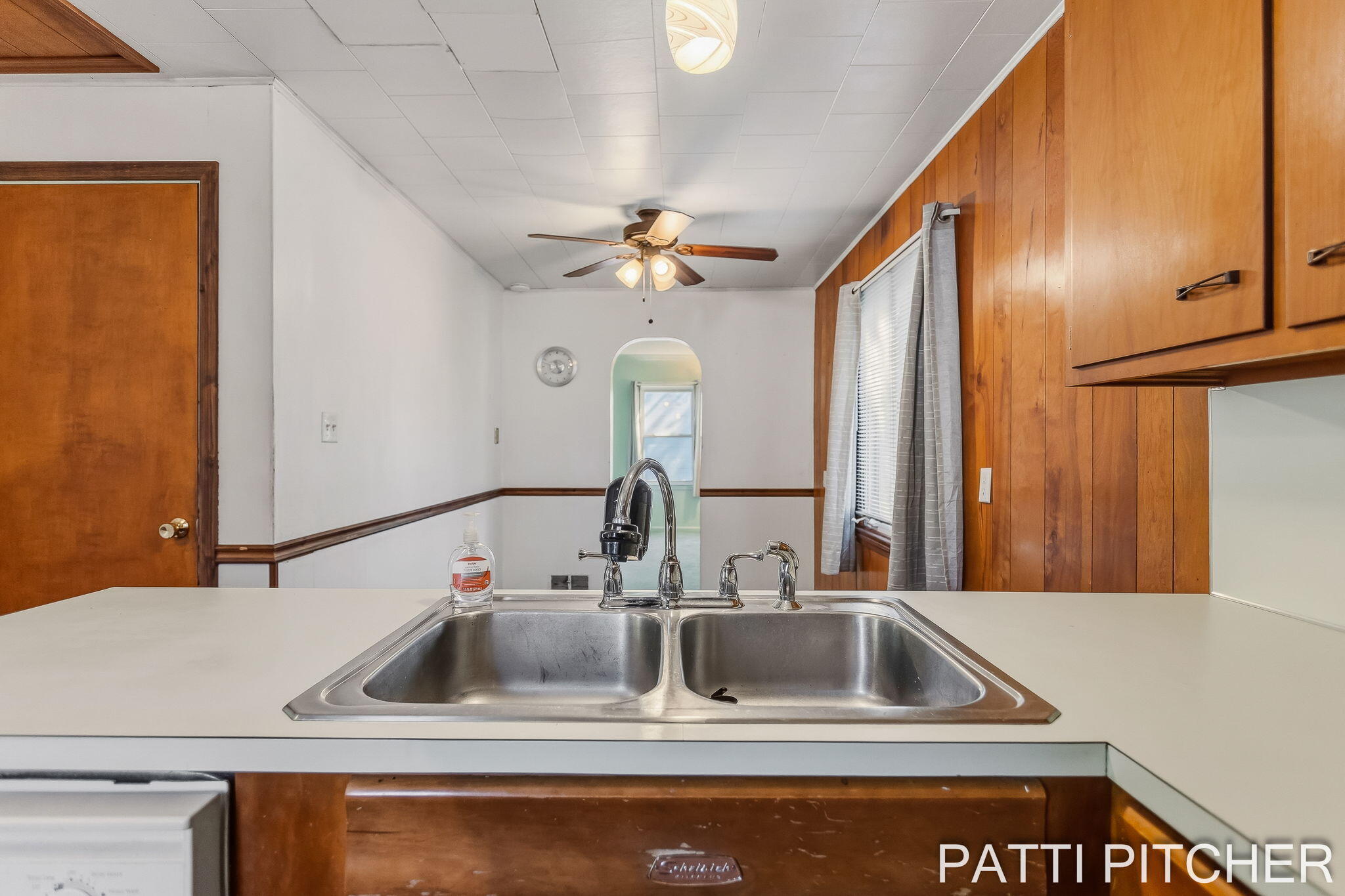 1531 Pennoyer Avenue Grand Haven MI 49417