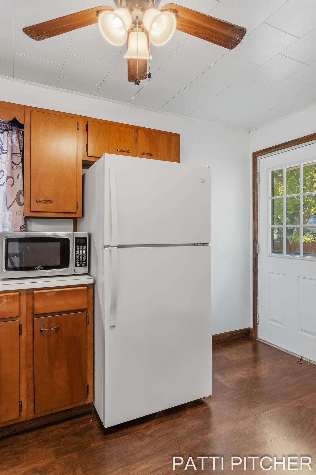 1531 Pennoyer Avenue Grand Haven MI 49417