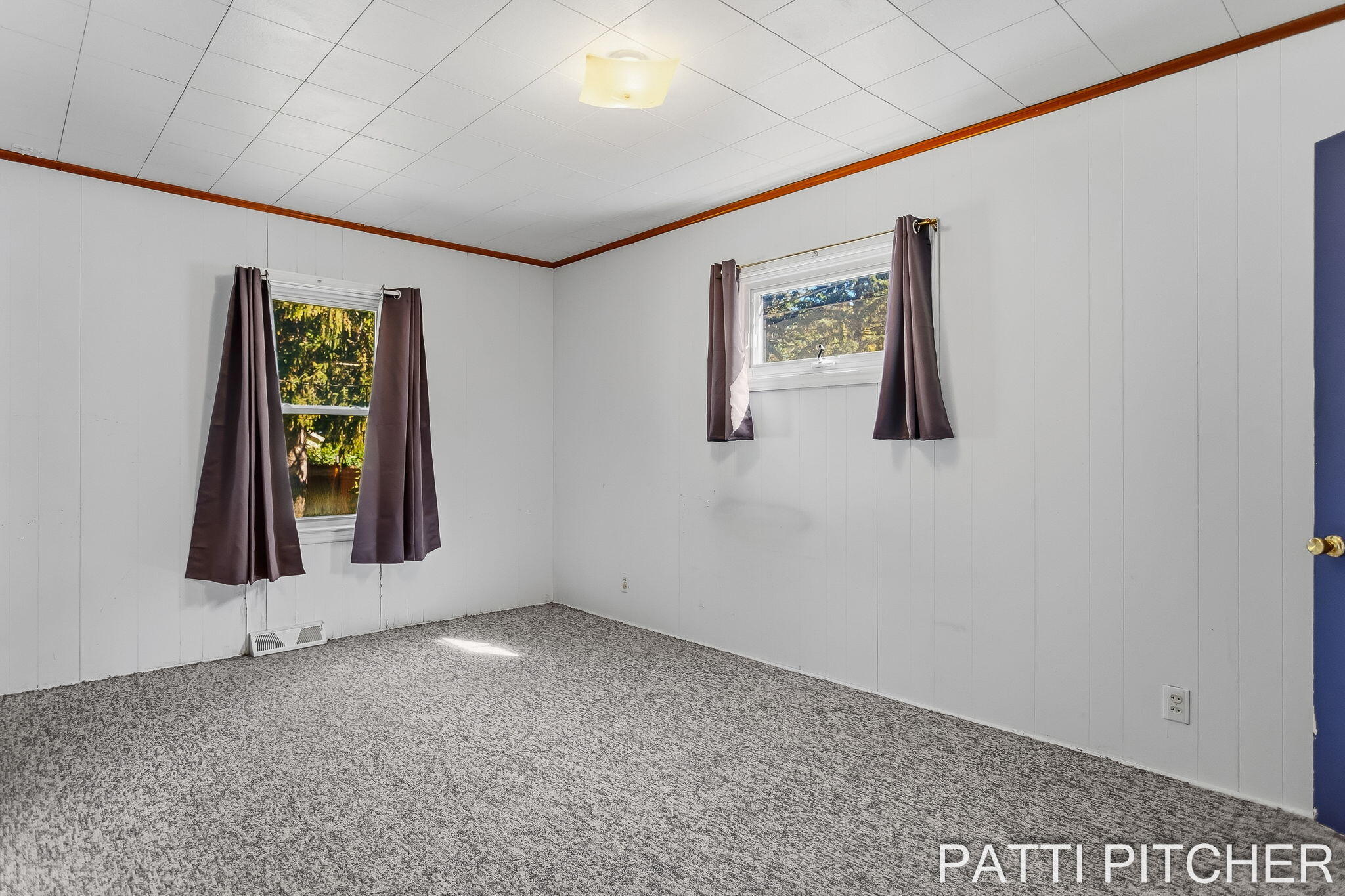 1531 Pennoyer Avenue Grand Haven MI 49417