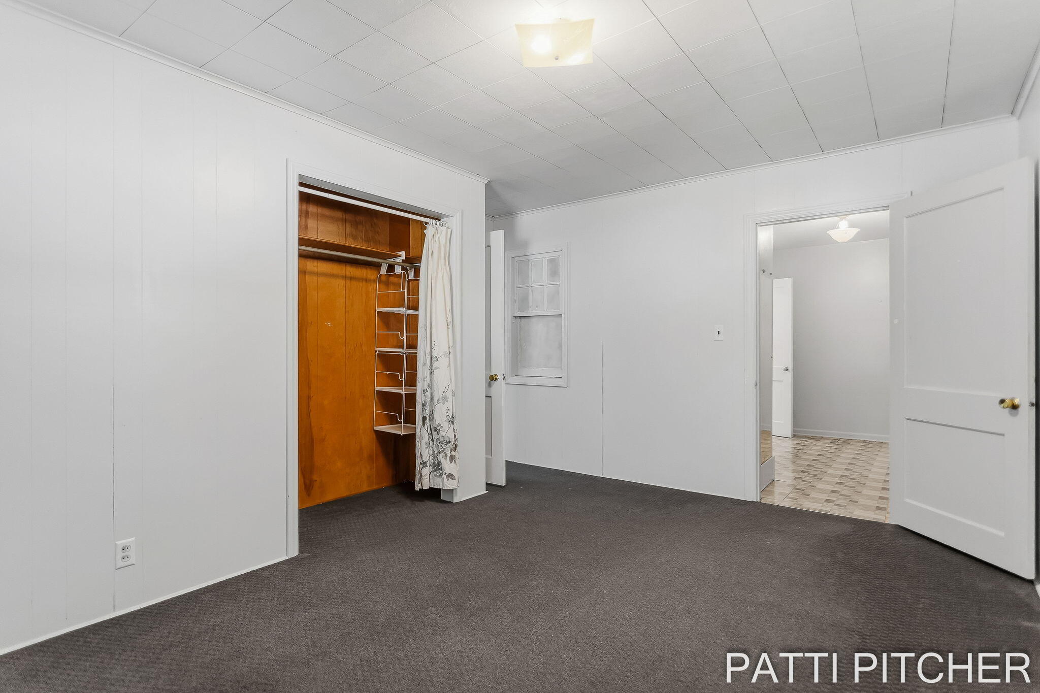 1531 Pennoyer Avenue Grand Haven MI 49417