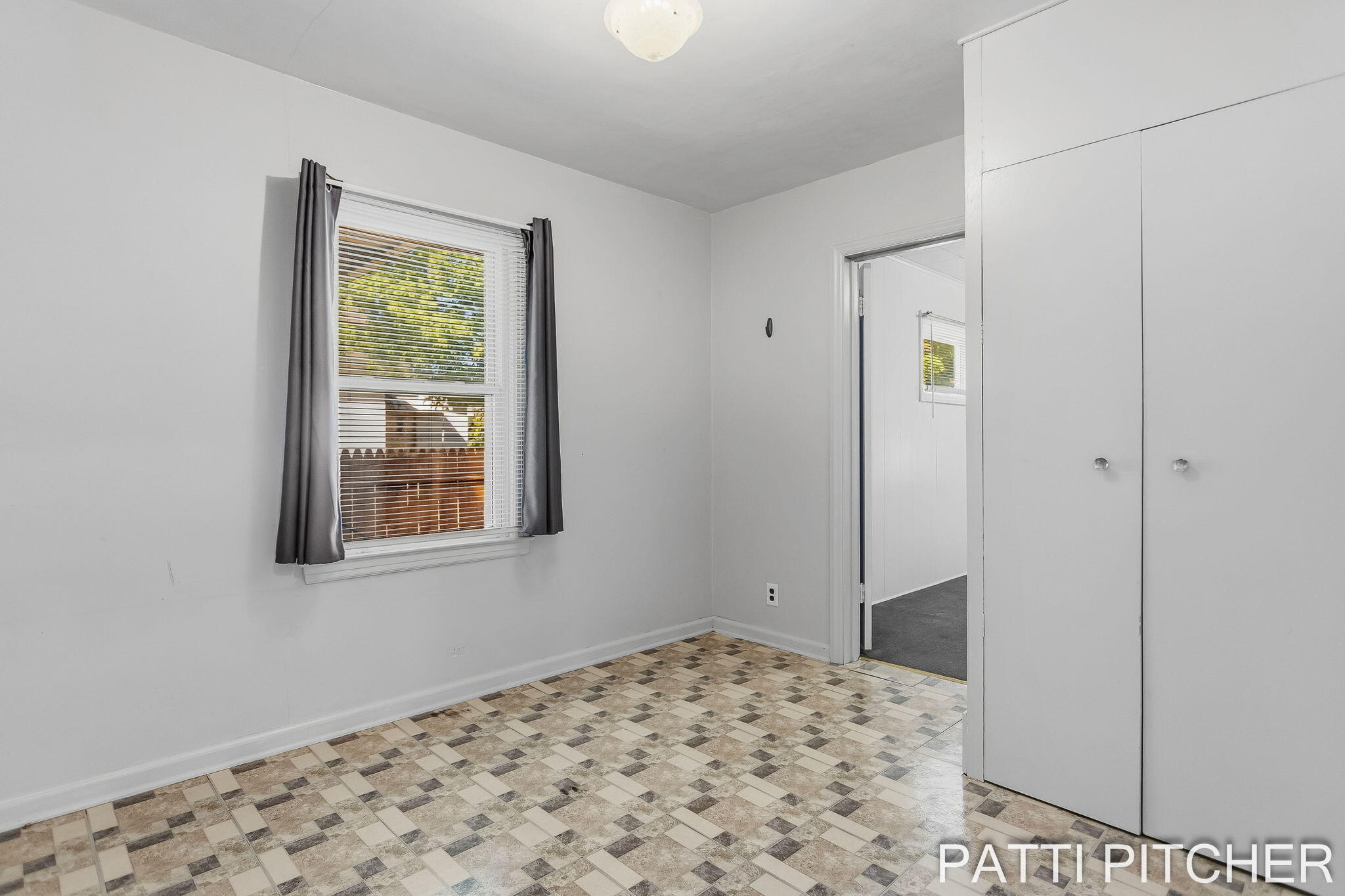 1531 Pennoyer Avenue Grand Haven MI 49417