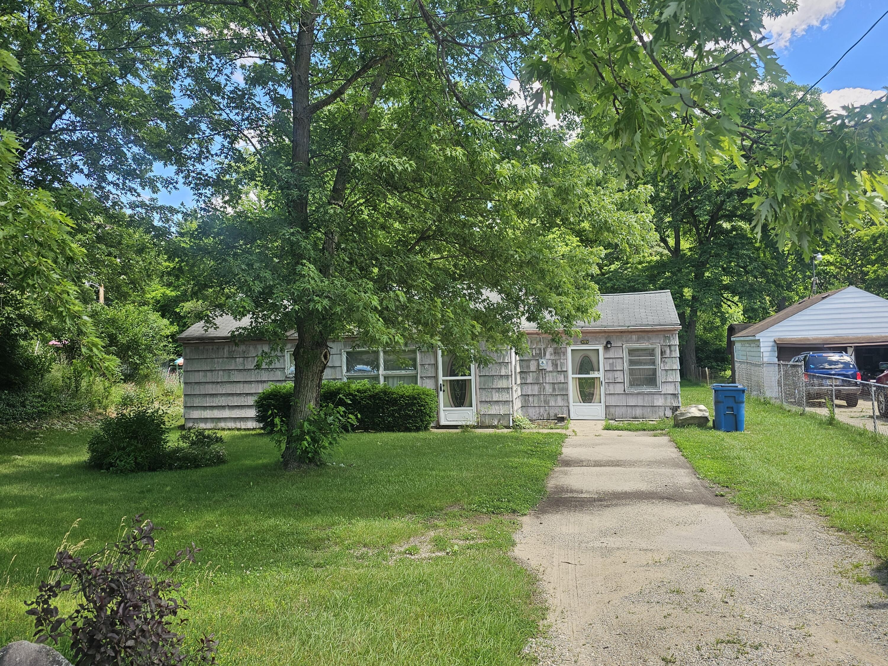 2439 S 13th Street Niles MI 49120