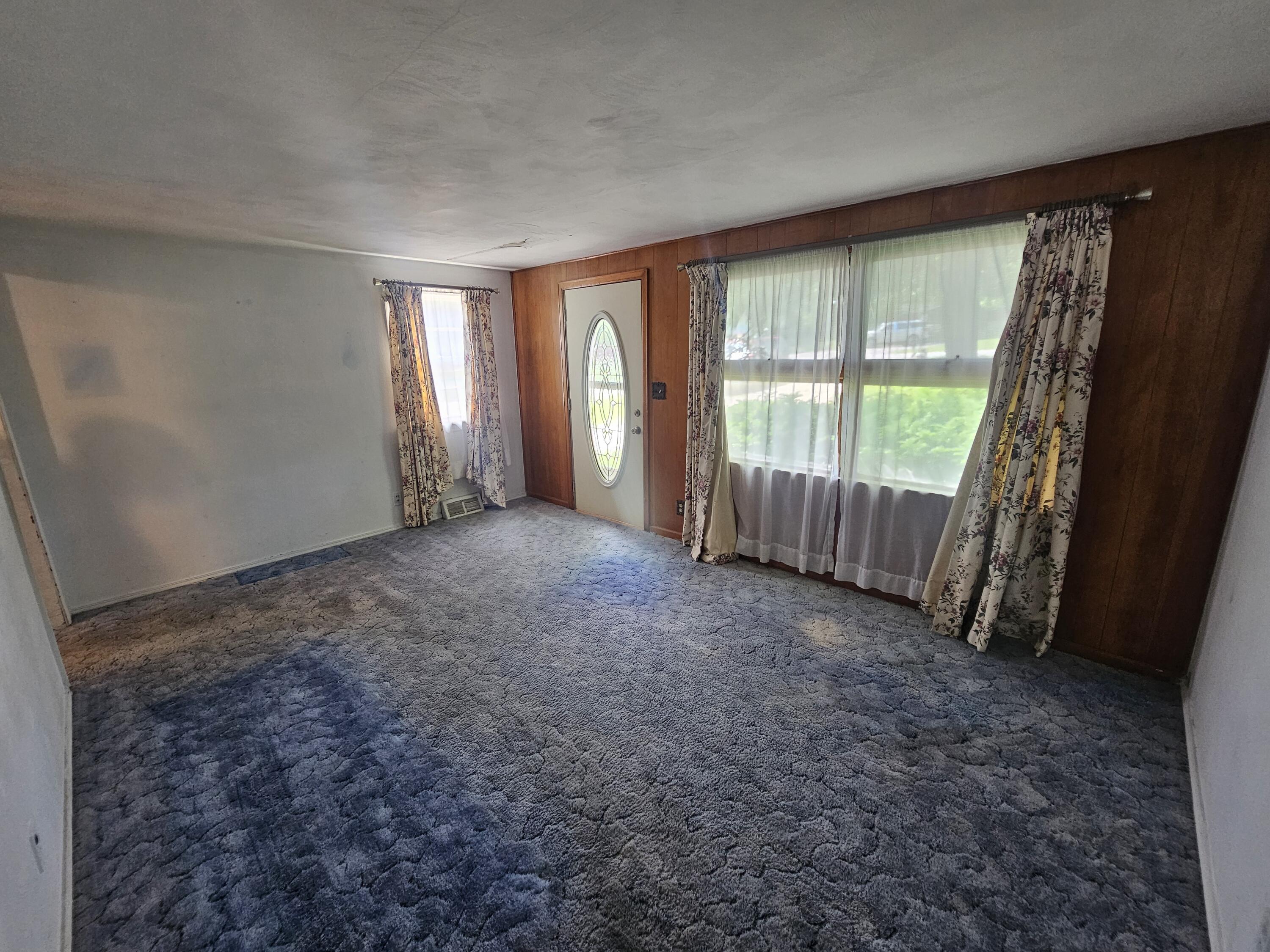 2439 S 13th Street Niles MI 49120