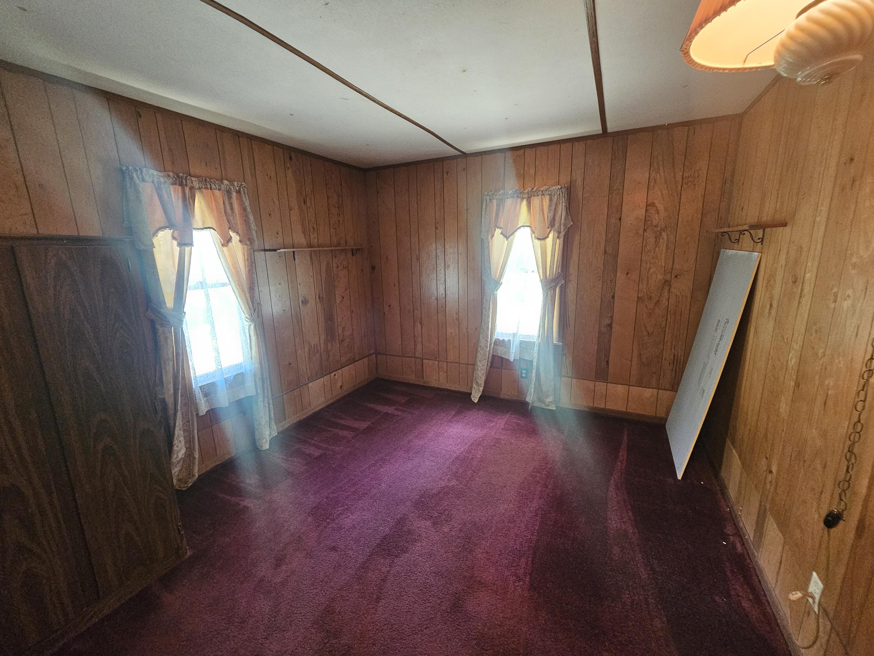 2439 S 13th Street Niles MI 49120