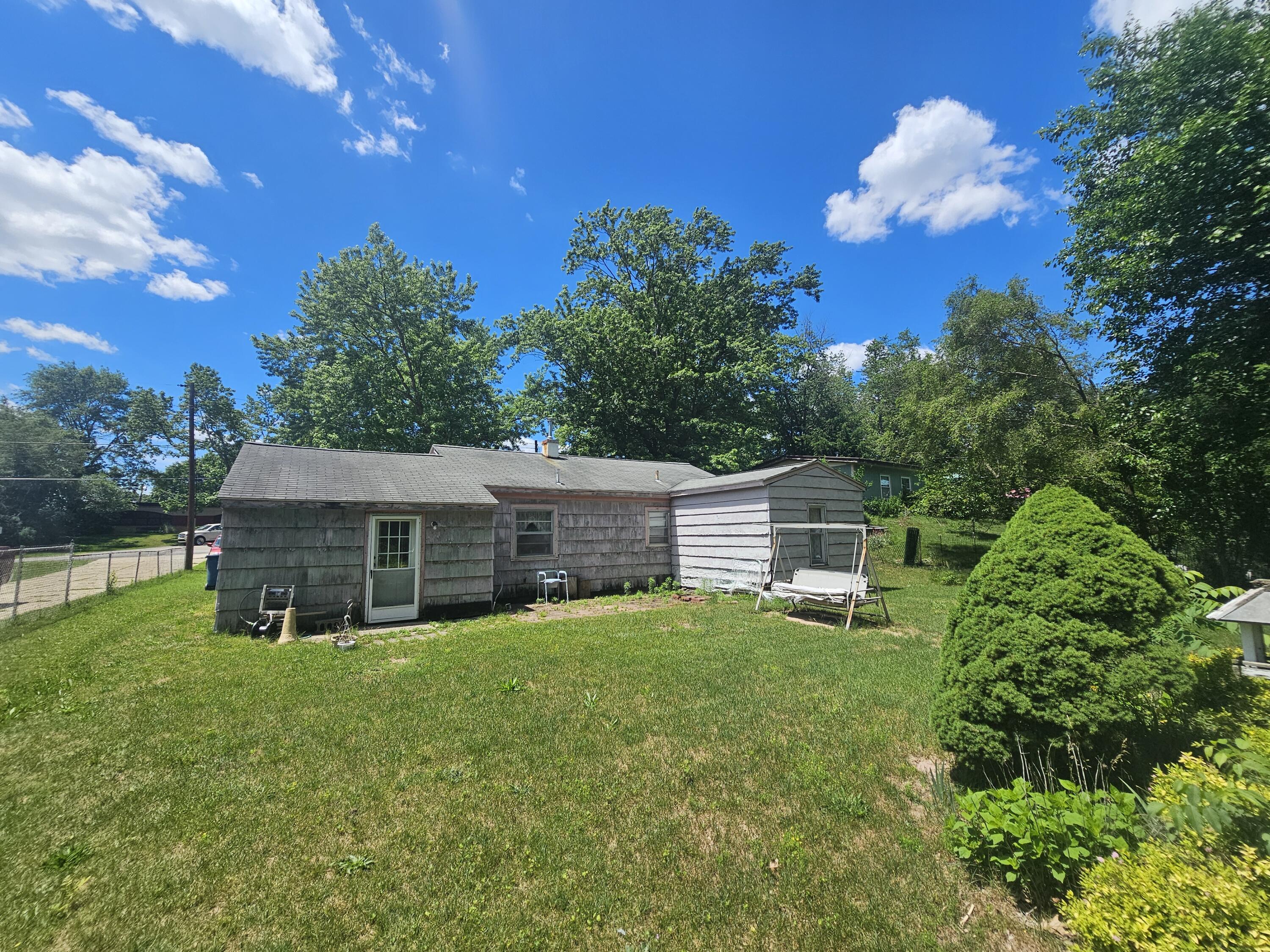 2439 S 13th Street Niles MI 49120
