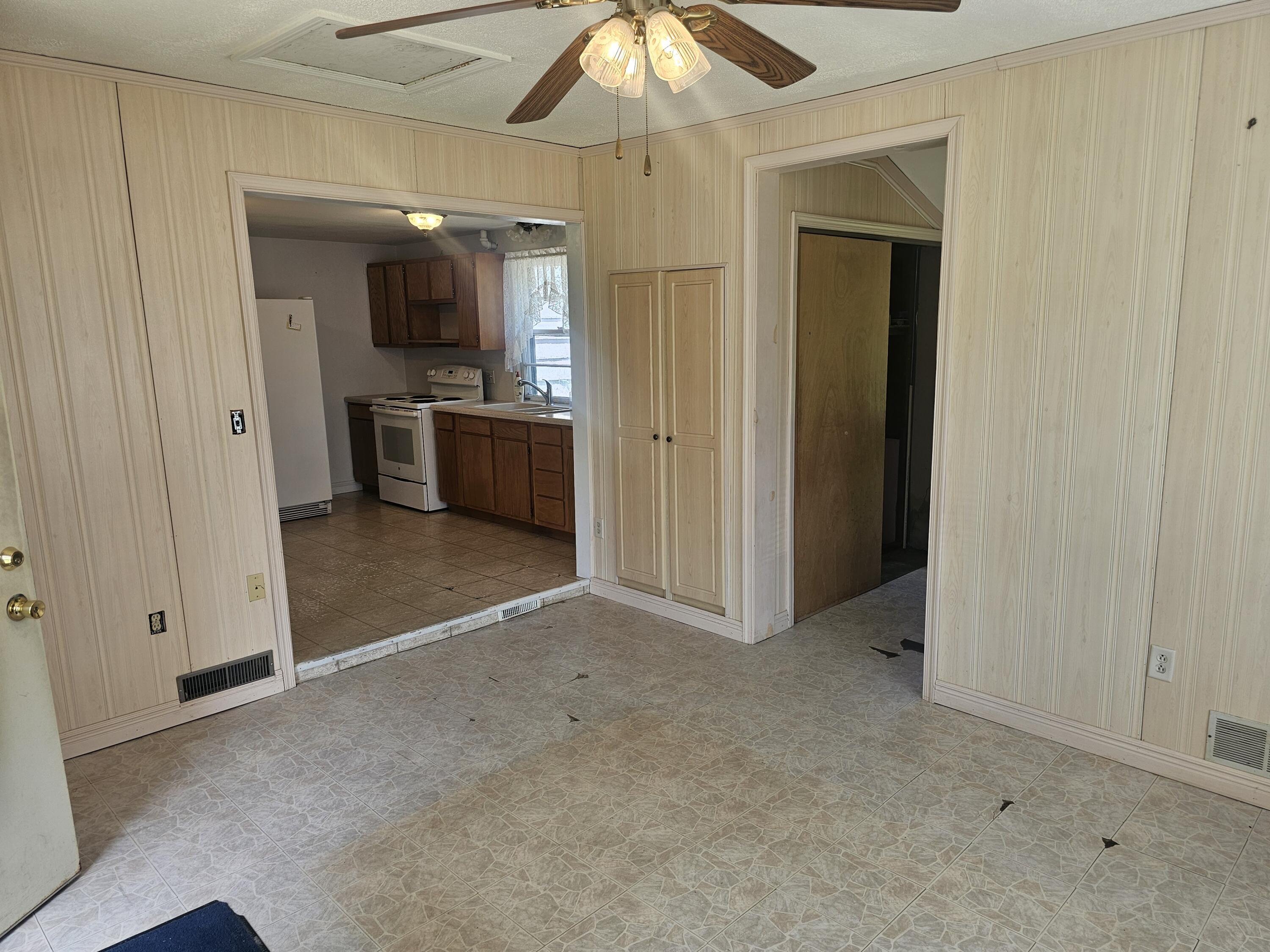 2439 S 13th Street Niles MI 49120