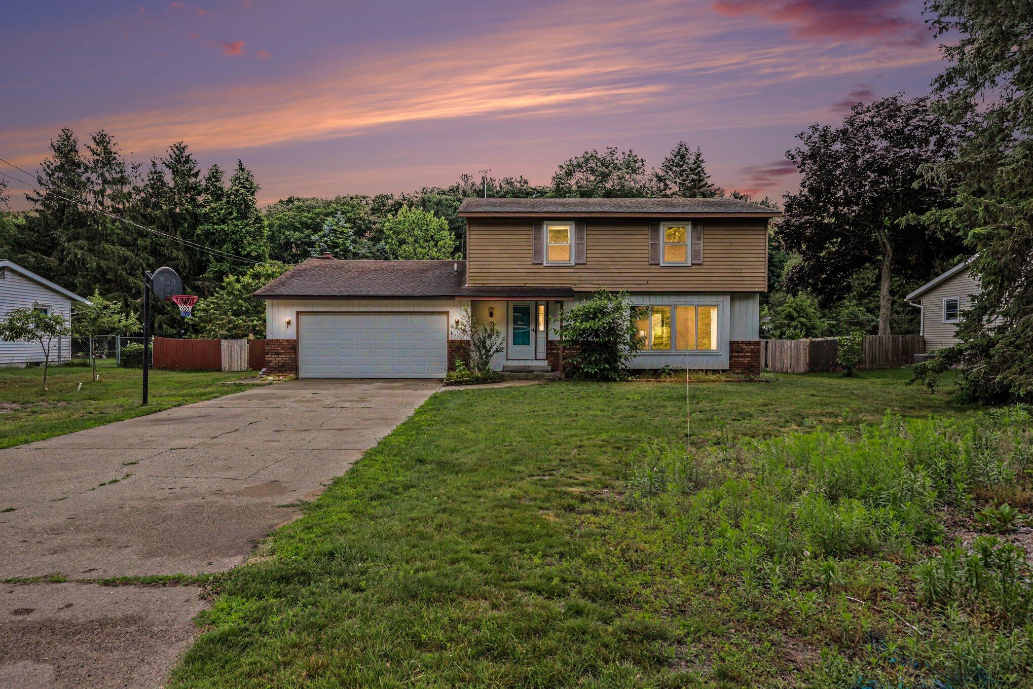 1915 Shorewood Drive Norton Shores MI 49441