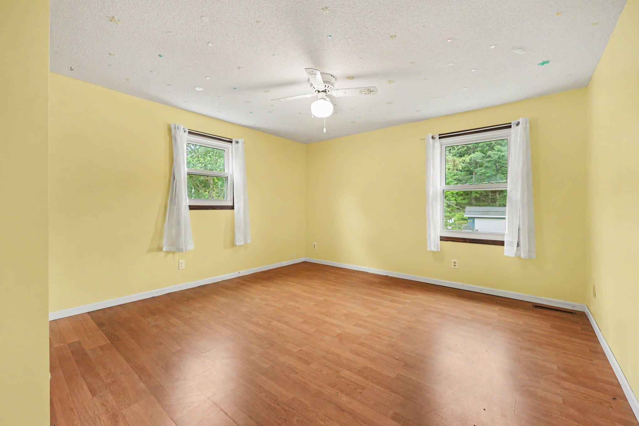 1915 Shorewood Drive Norton Shores MI 49441