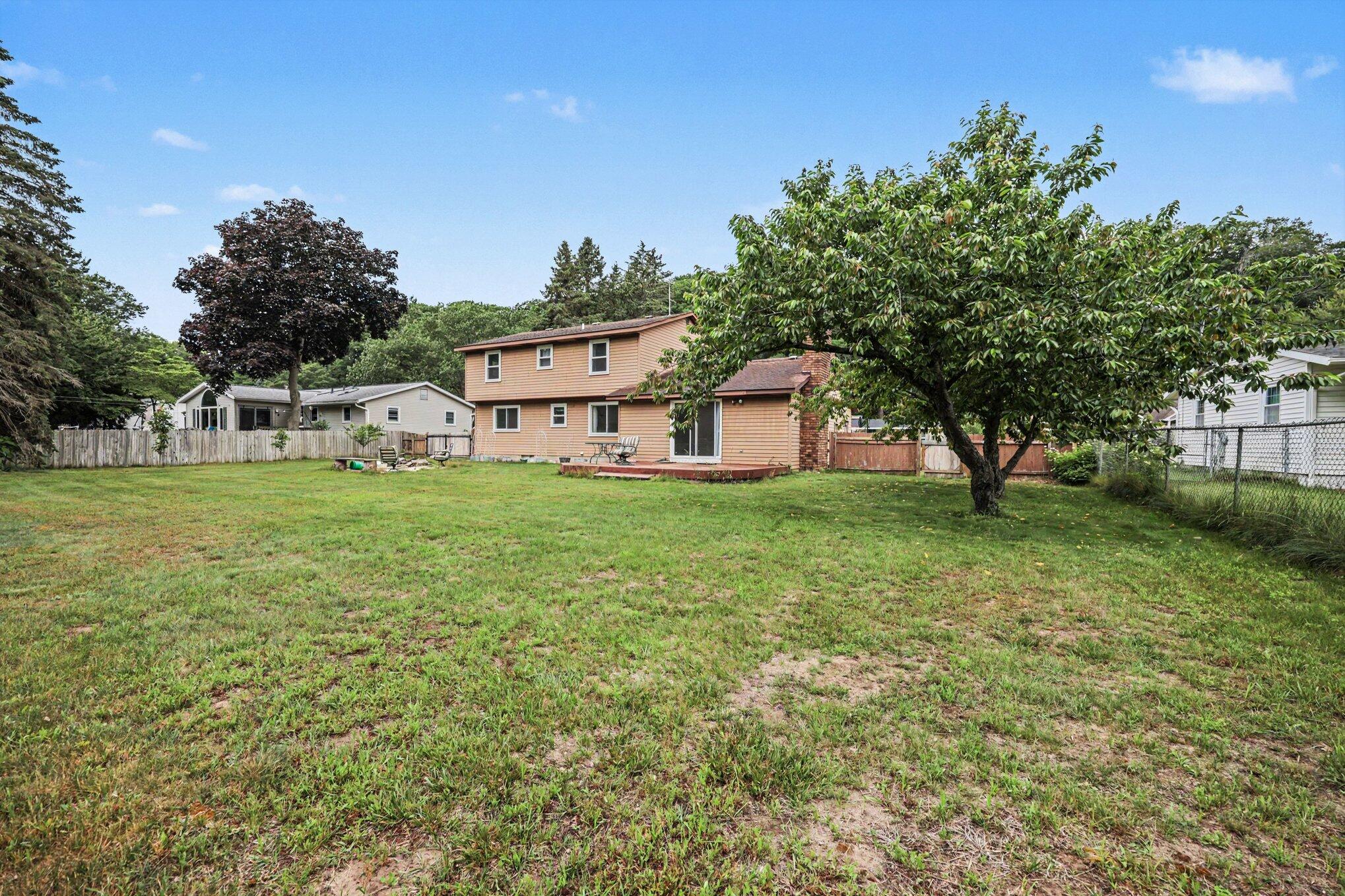 1915 Shorewood Drive Norton Shores MI 49441