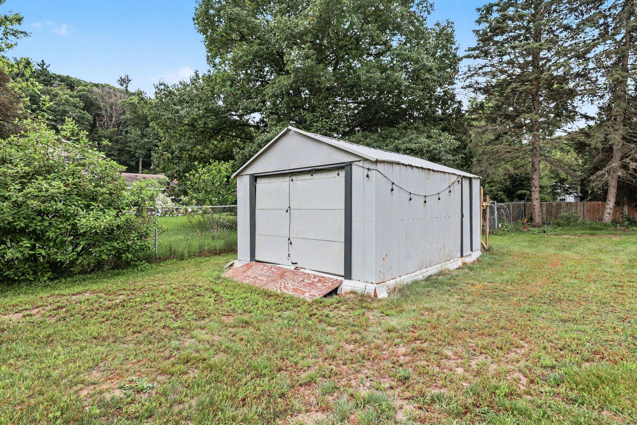 1915 Shorewood Drive Norton Shores MI 49441
