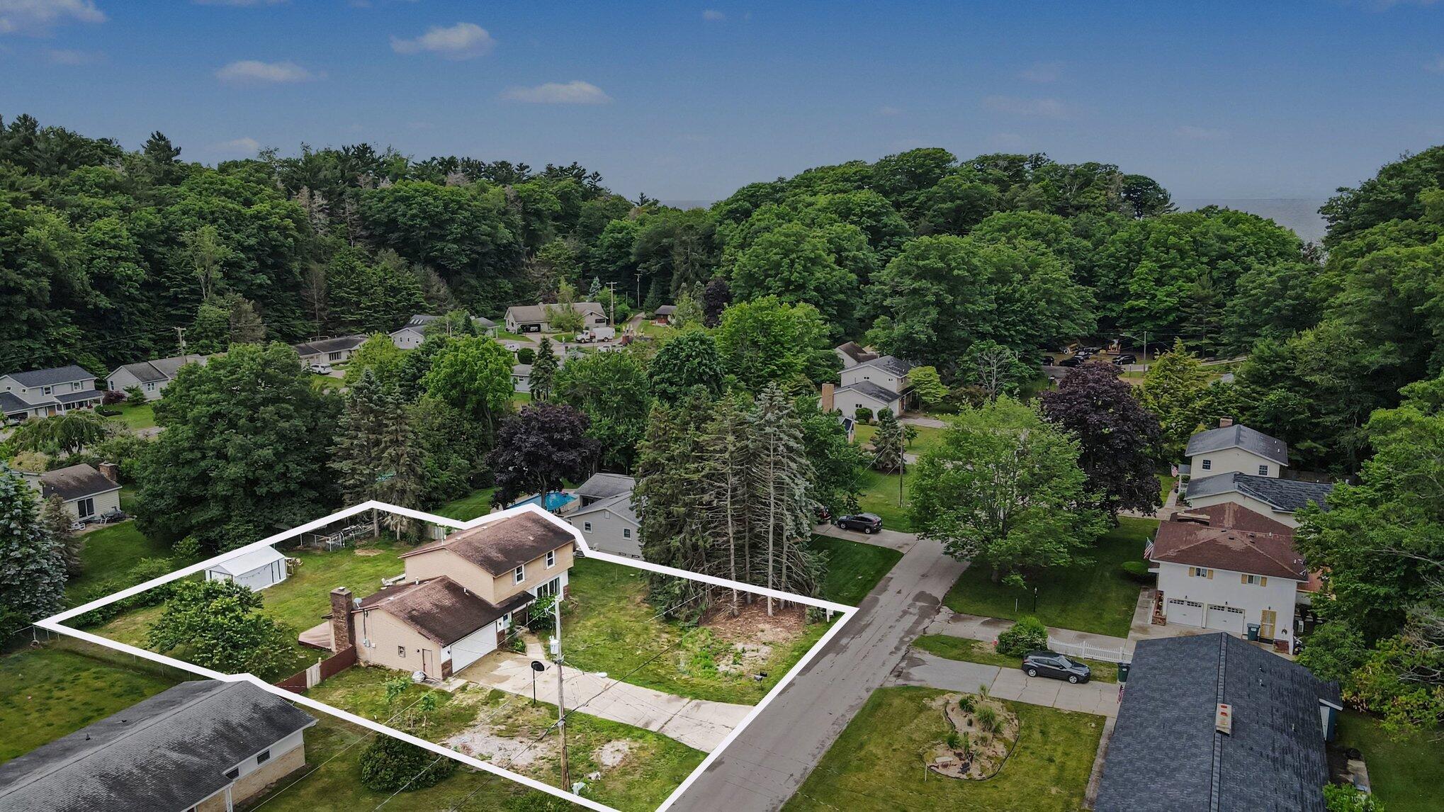 1915 Shorewood Drive Norton Shores MI 49441