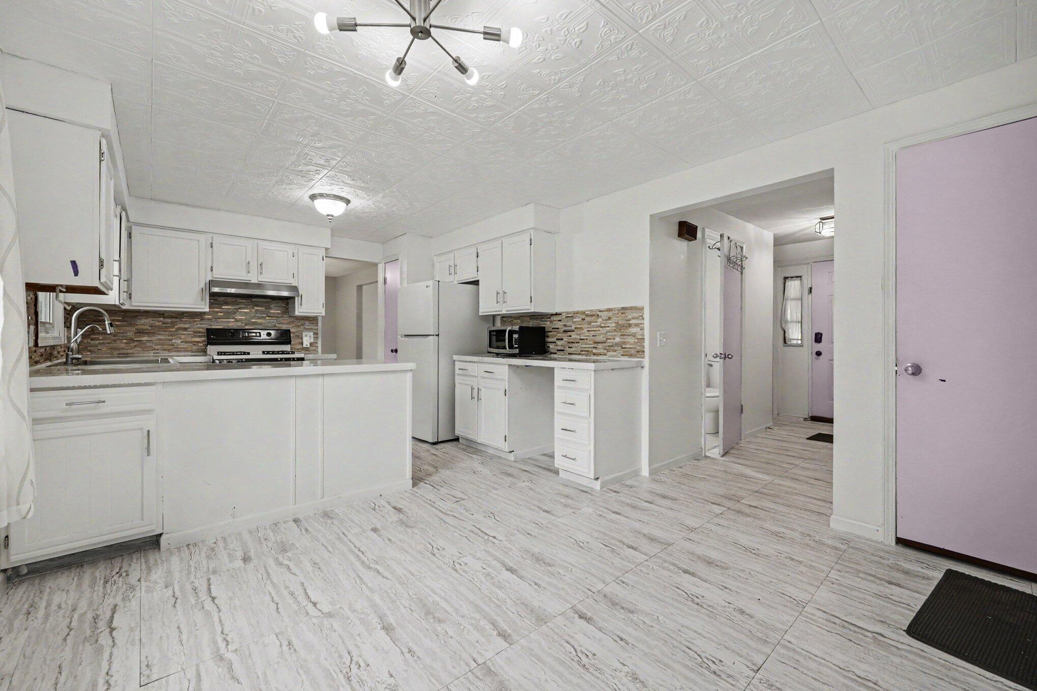1915 Shorewood Drive Norton Shores MI 49441