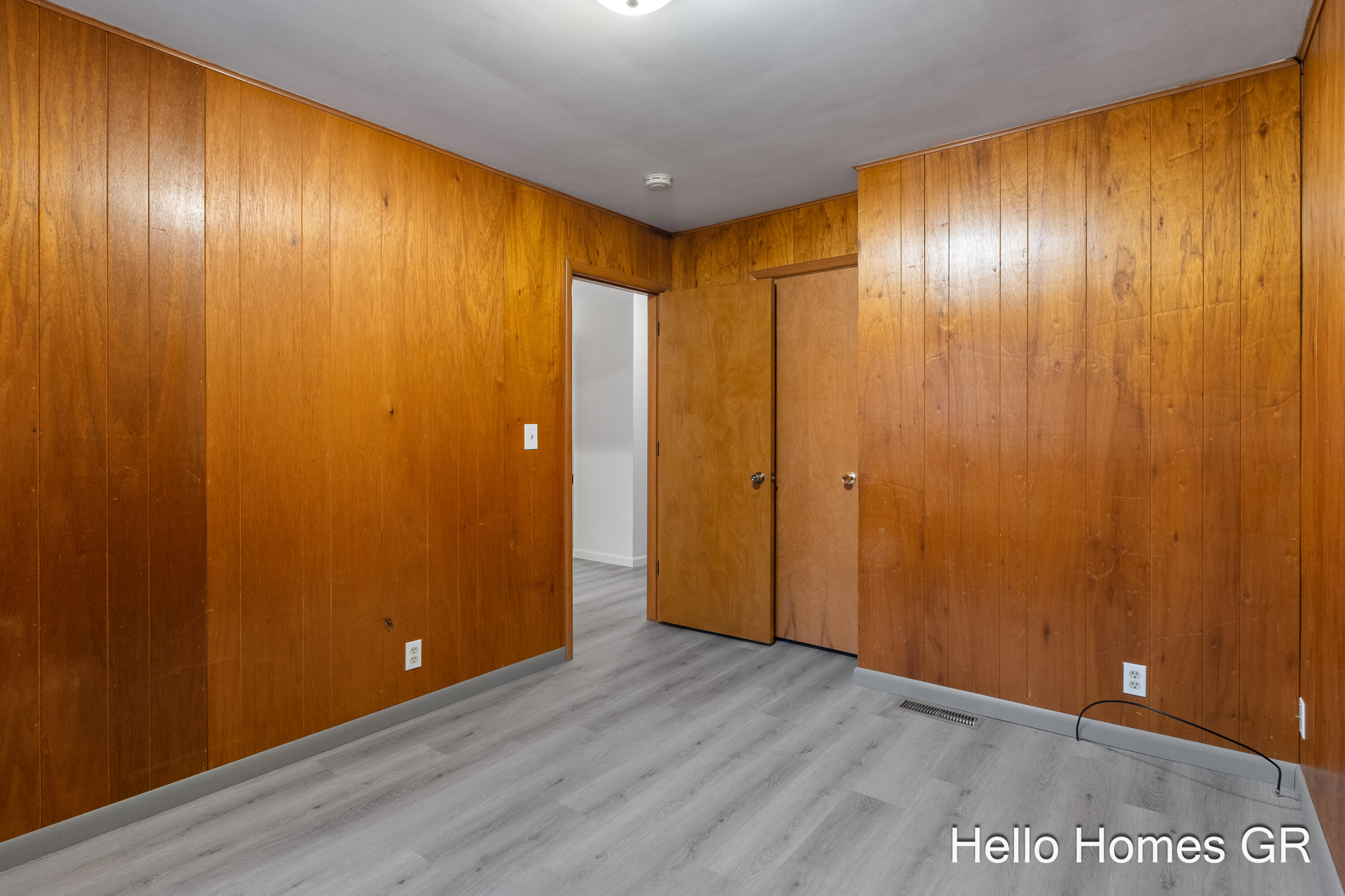 1135 Carrier Creek Boulevard NE Grand Rapids MI 49503