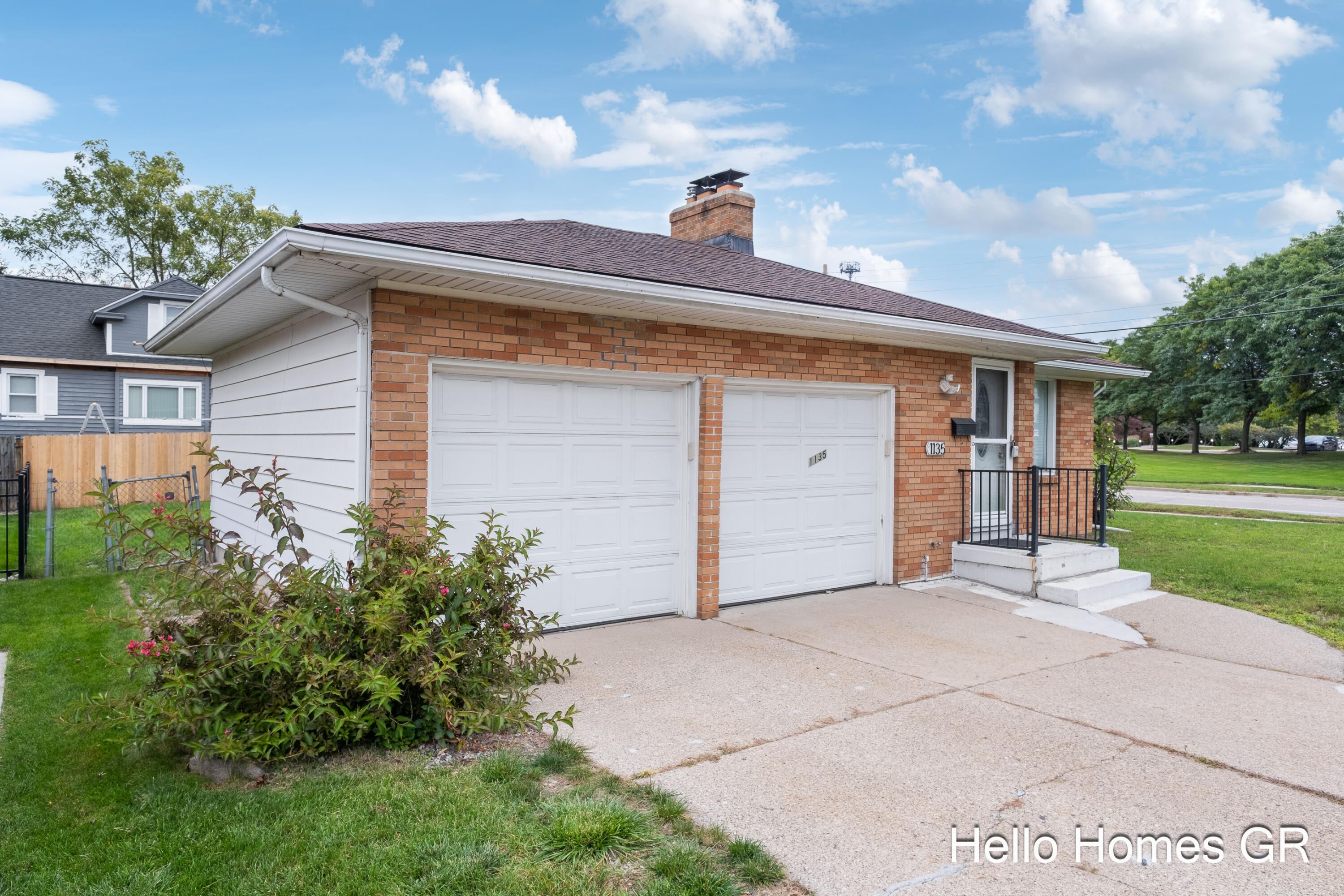 1135 Carrier Creek Boulevard NE Grand Rapids MI 49503